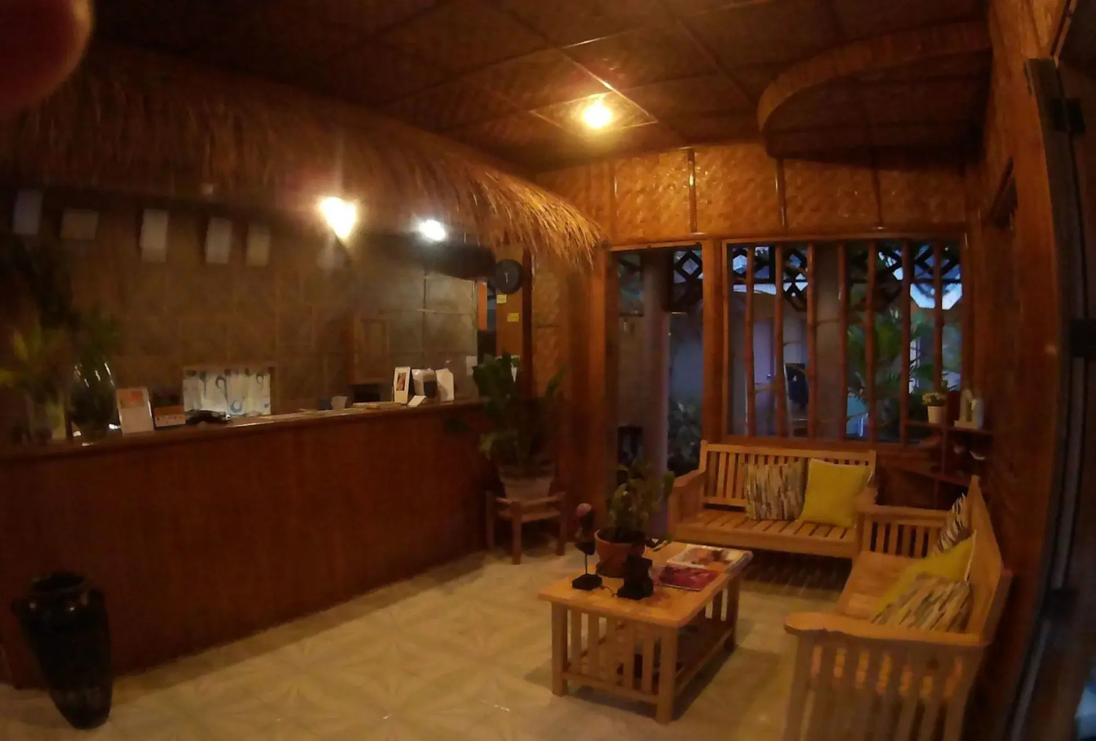 Blue Wave Inn Beach Resort & Restaurant