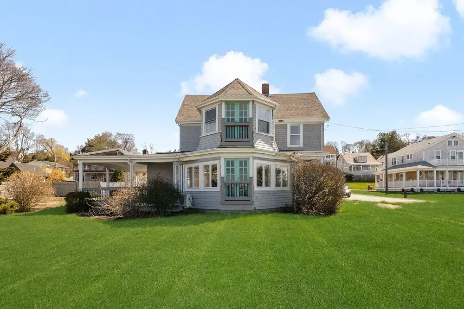 Spacious Coastal Tiverton Waterfront Getaway 3 Bedroom Cottage By Redawning