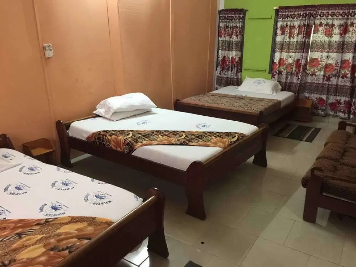 Mountain Paradise Lodge