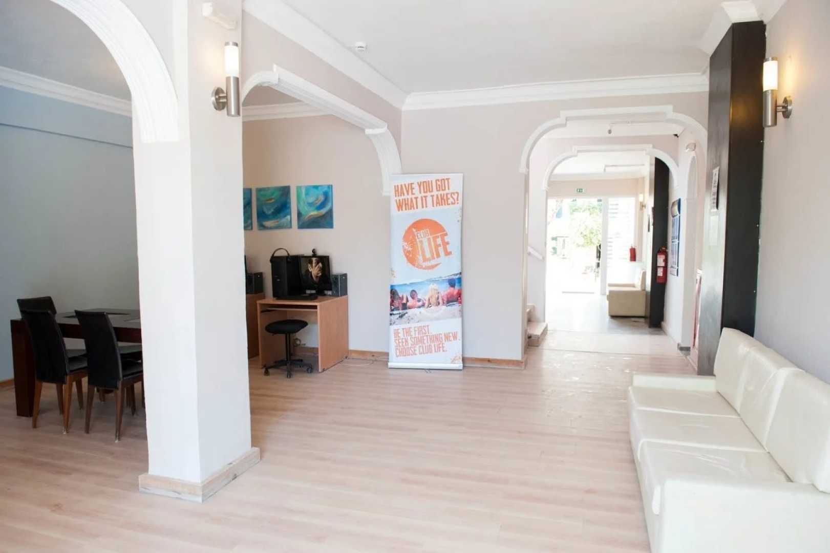 Отель Quayside Village Hotel — Adults Only
