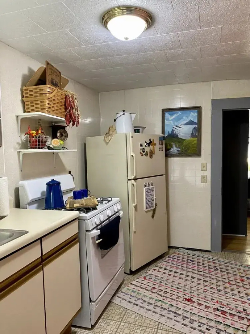 Charming Apartment in the Heart of Oshkosh