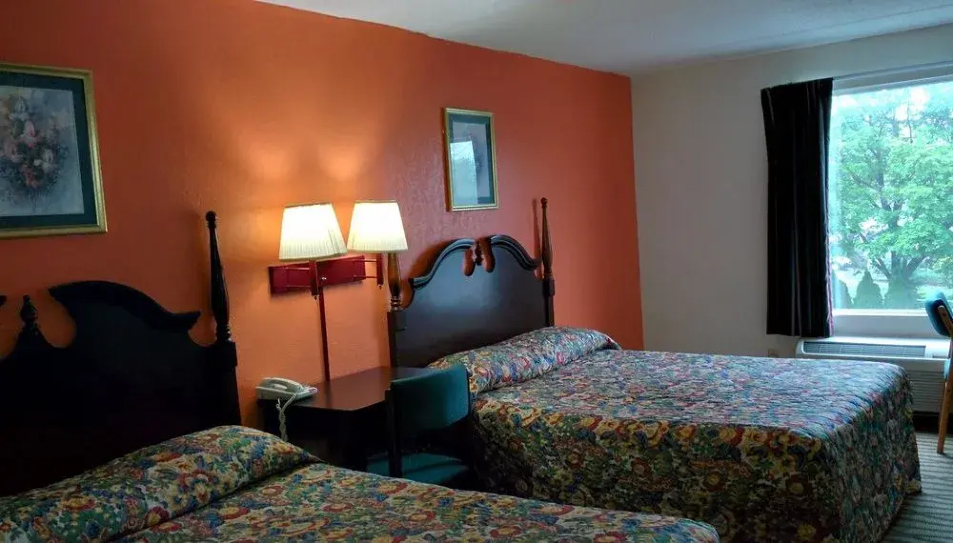 President Inn & Suites