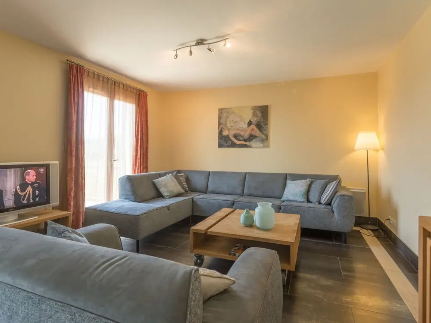 Spacious Luxury Villa With Heated Swimming Pool, Jacuzzi, Stunning Views and Plenty of Privacy