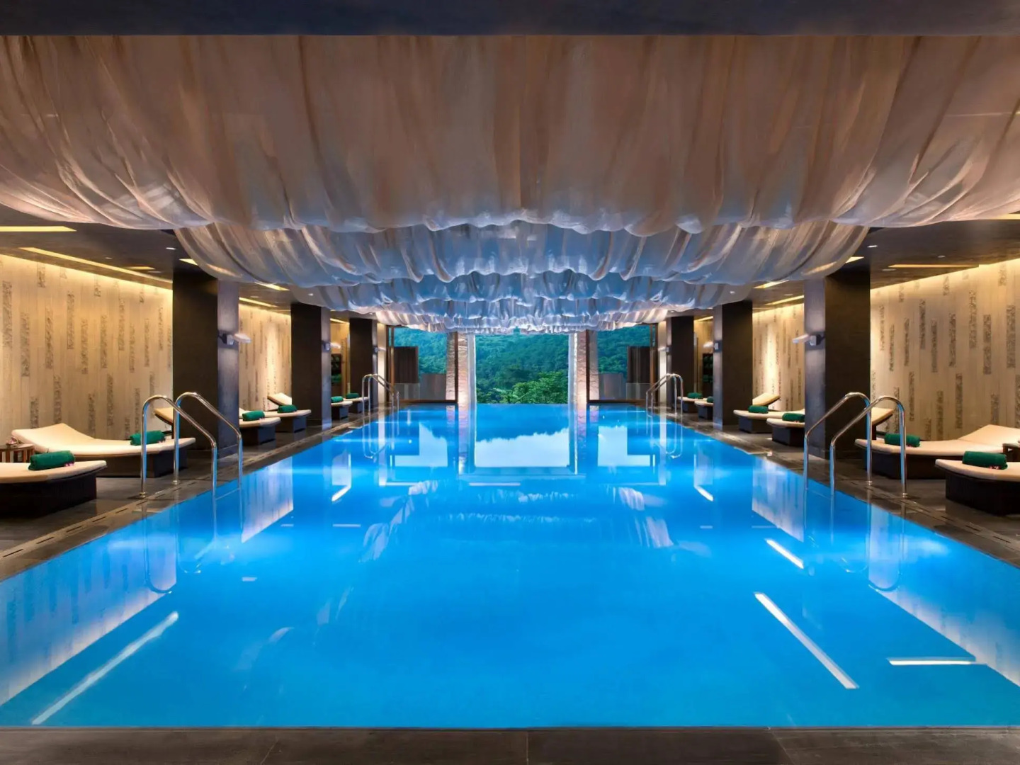 Chongqing Beibei Banyan Tree