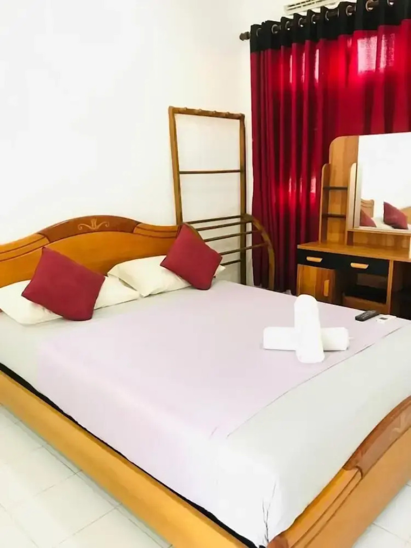 Riverside Hotel Colombo