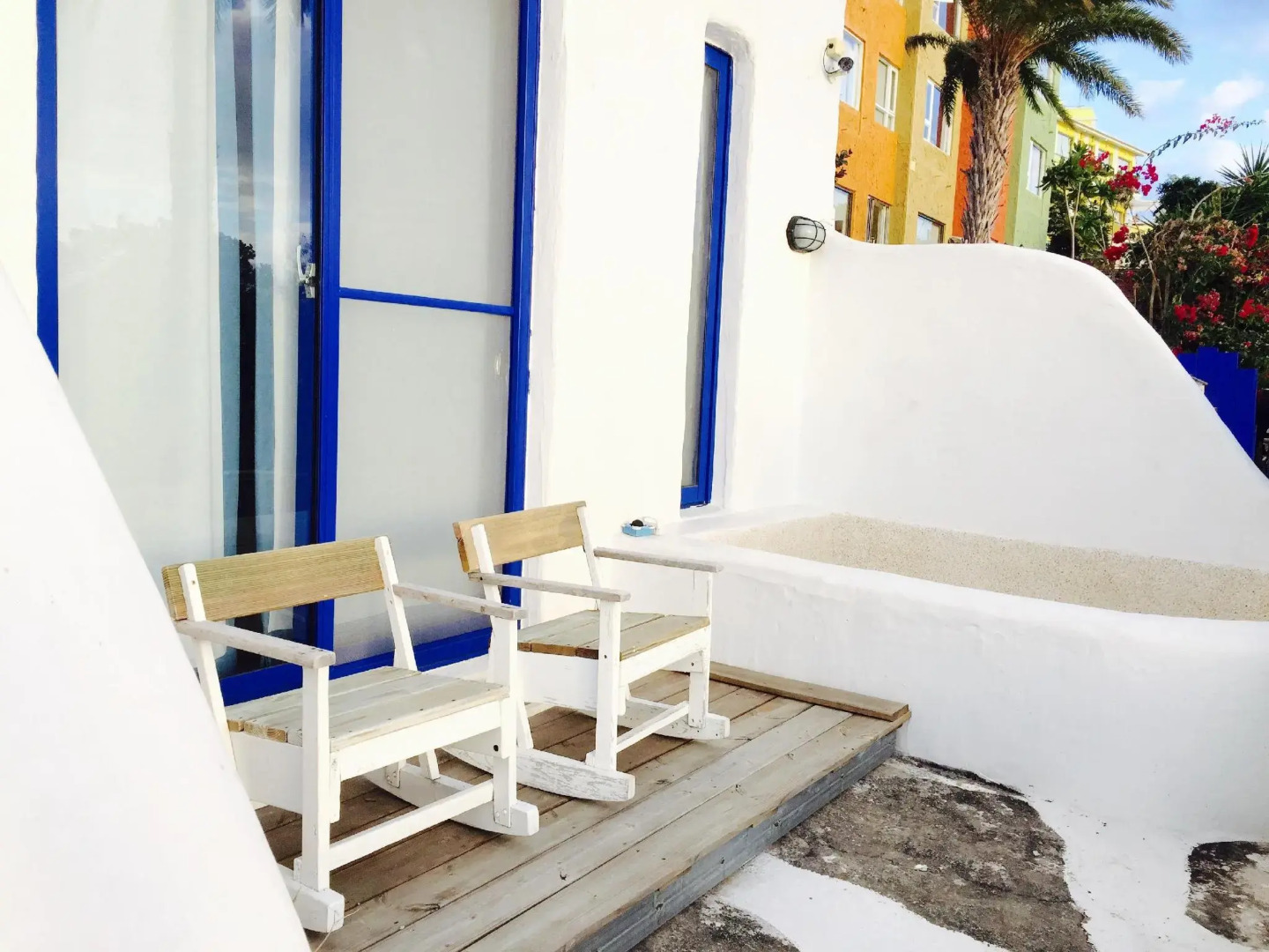 Relaxury Beach House