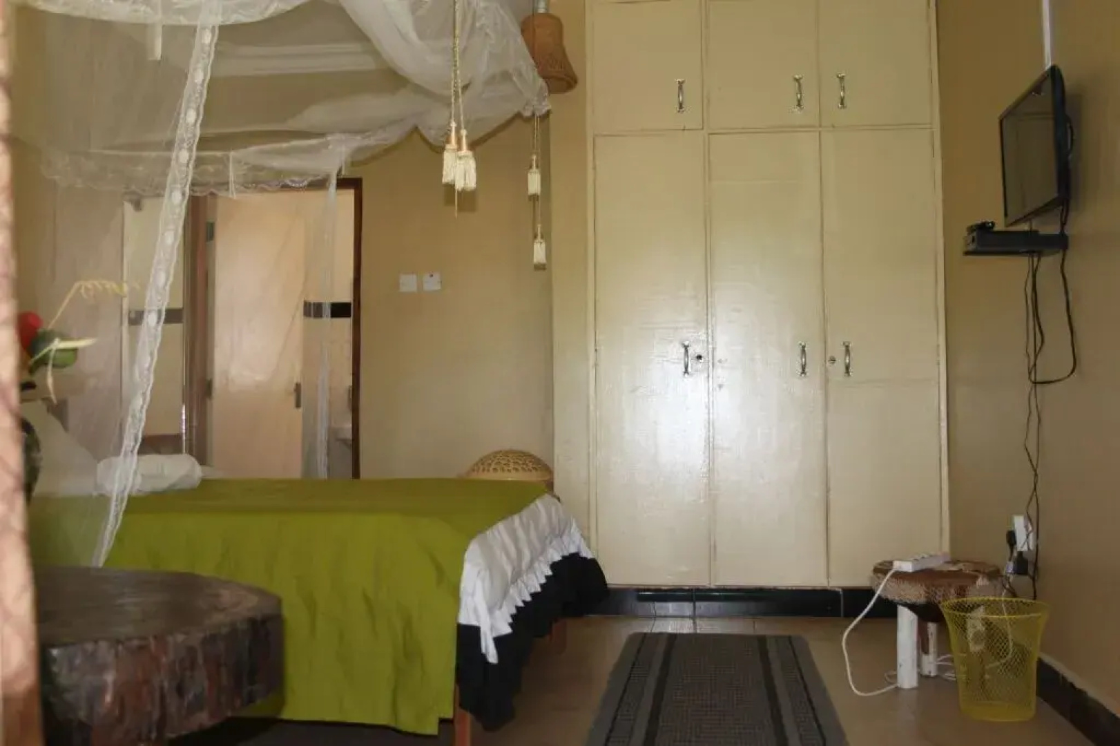 Serene Guesthouse, Entebbe