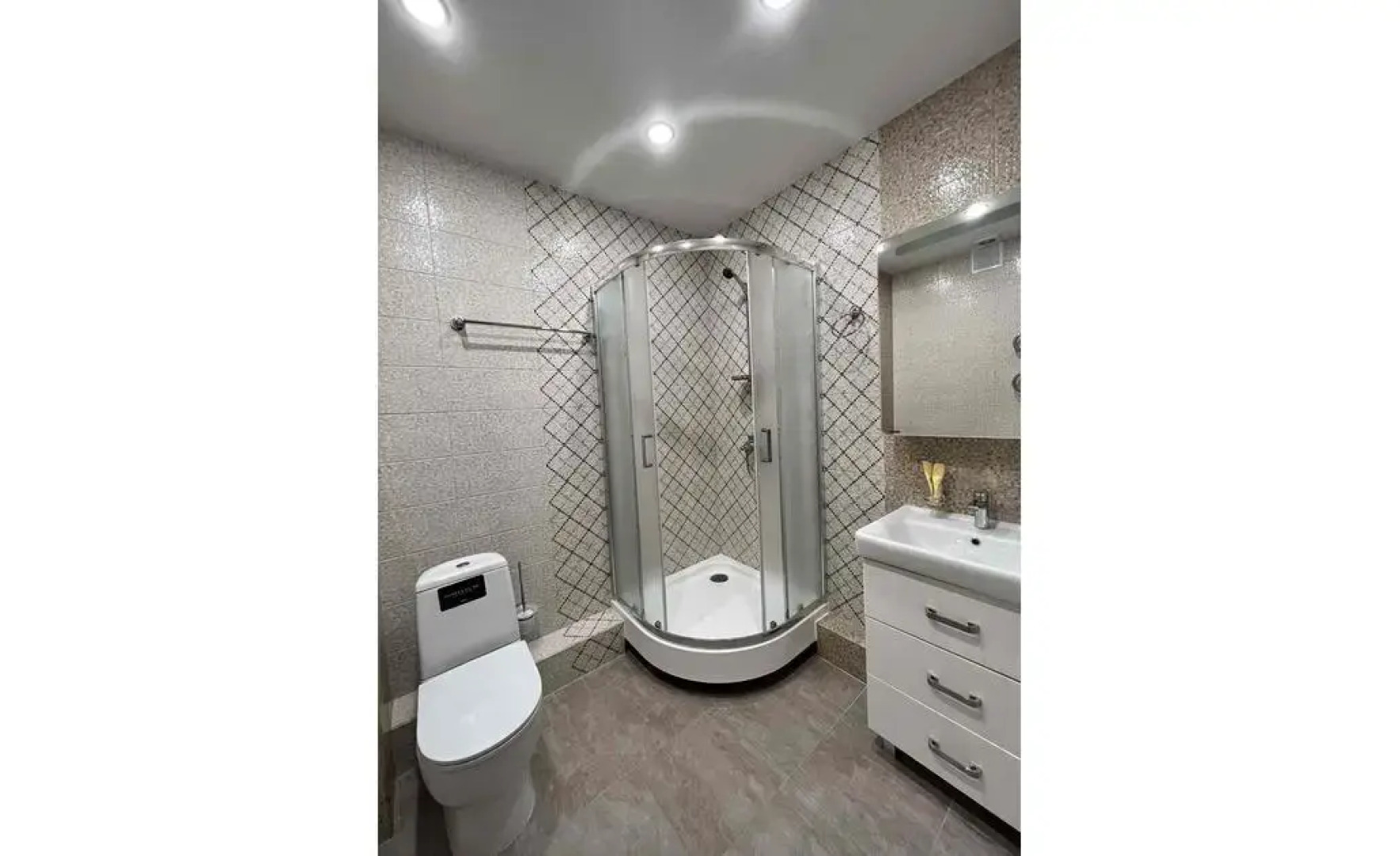 КвартАл на проспекте Маркса 93