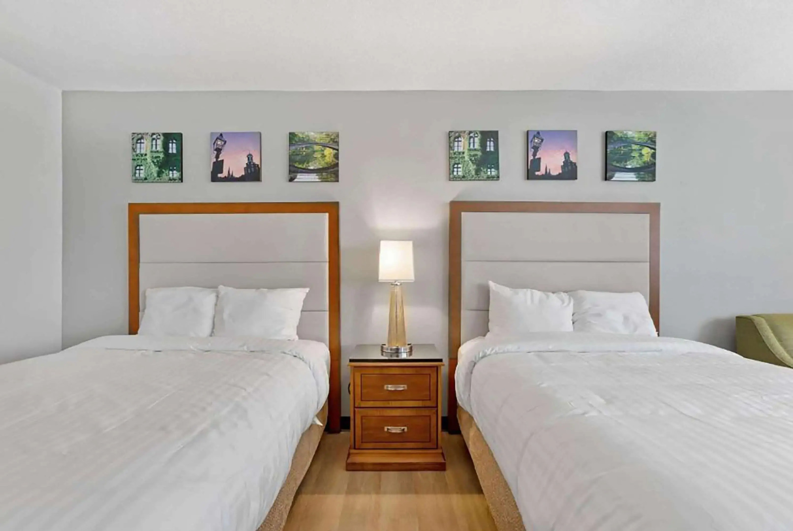 Days Inn by Wyndham Erie