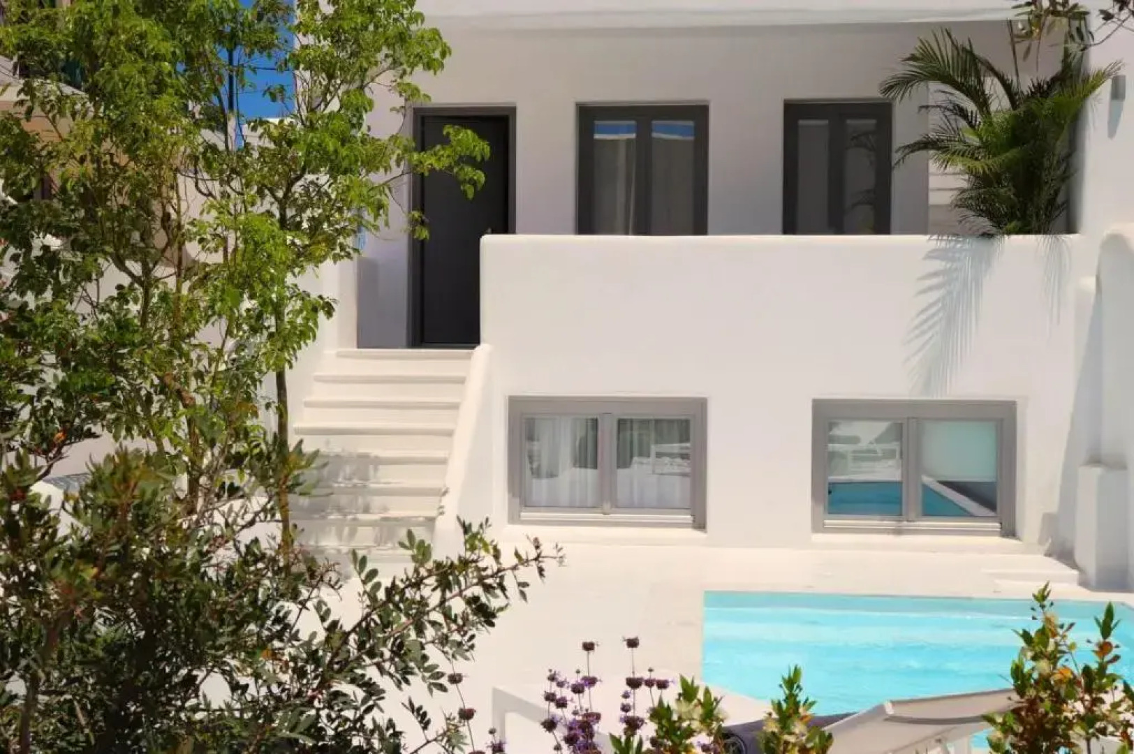The Nine Graces - Agios Prokopios Beach Villas with Private Swimming Pools