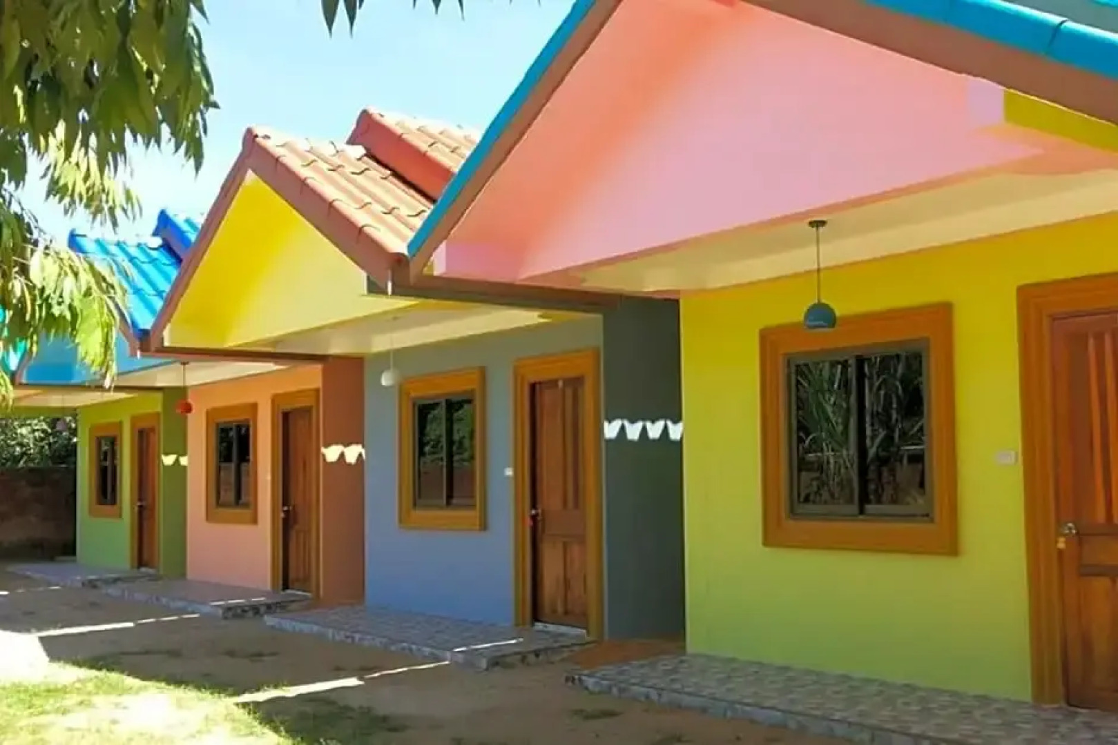 OYO 1092 Sea Of Love