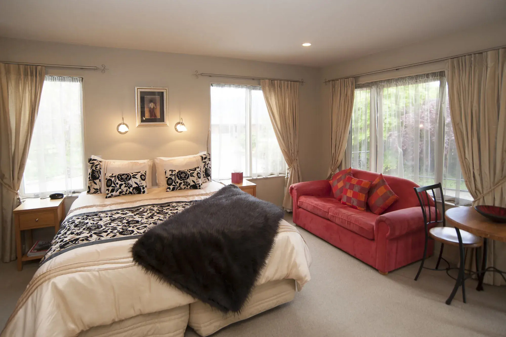 Blue Ridge Studios and Bed & Breakfast