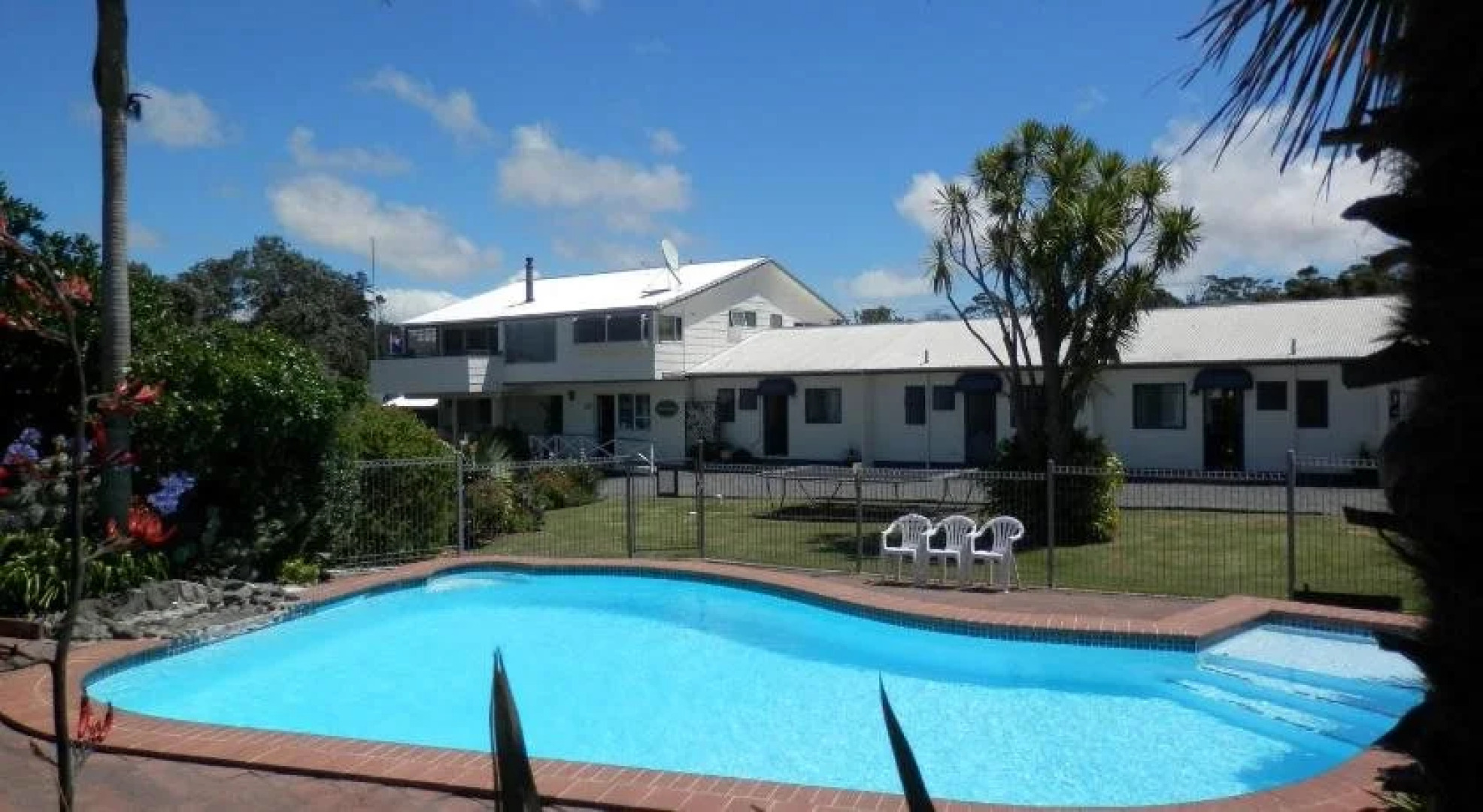 Pukenui Lodge Motel & Hostel/Backpackers