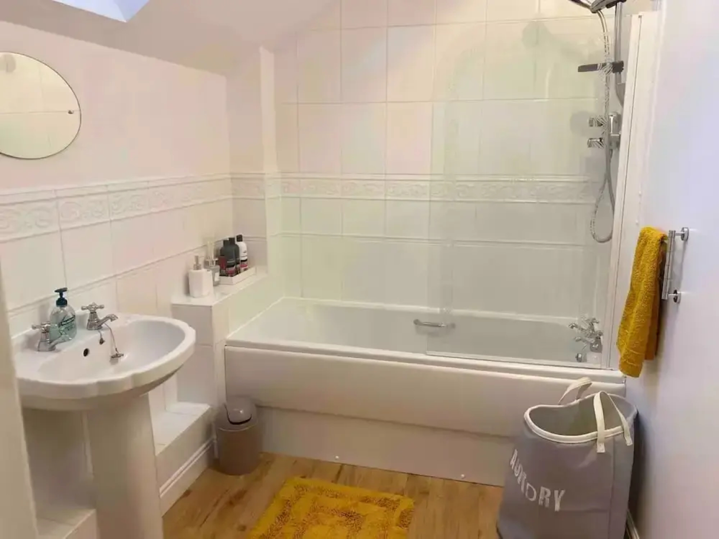 Idyllic Cottage Sleeps 4 pet Friendly