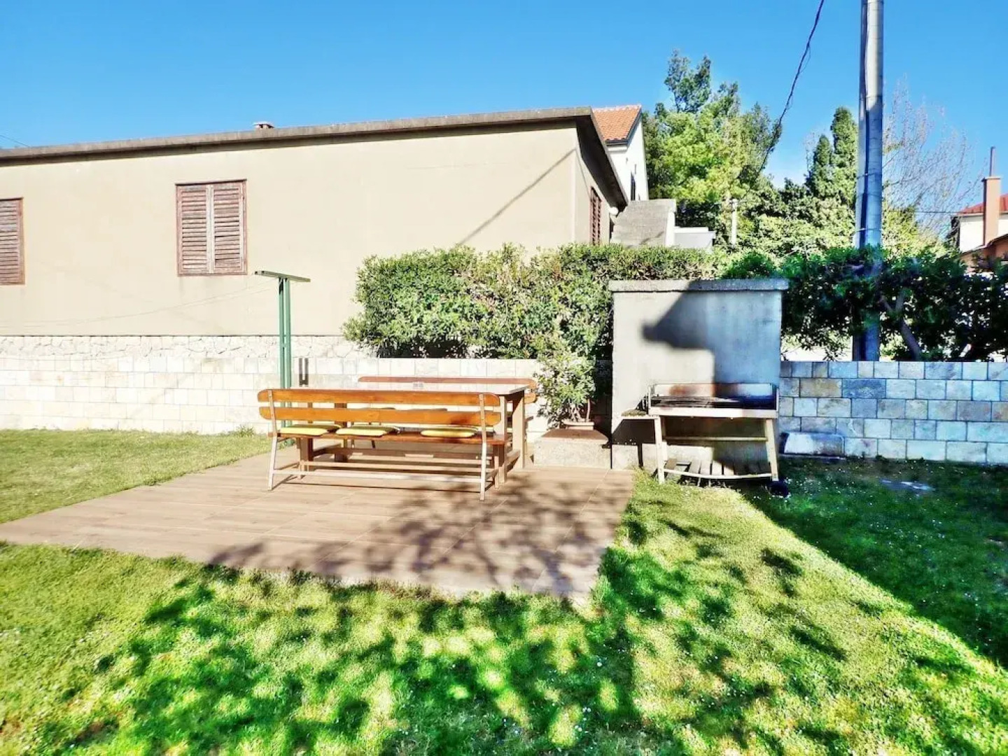 Apartments Sidro-by the sea