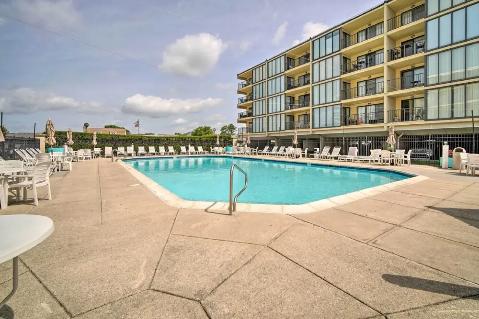 Welcoming Brigantine Condo w/ Ocean Views!