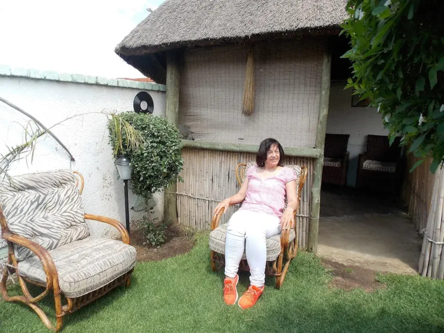 Orlando West Guest House - Hostel