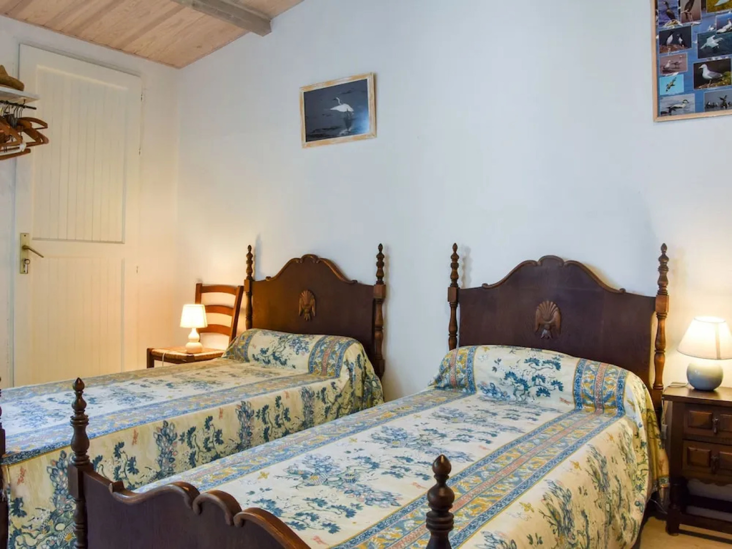 Spacious Holiday Home Near Sea in Loix