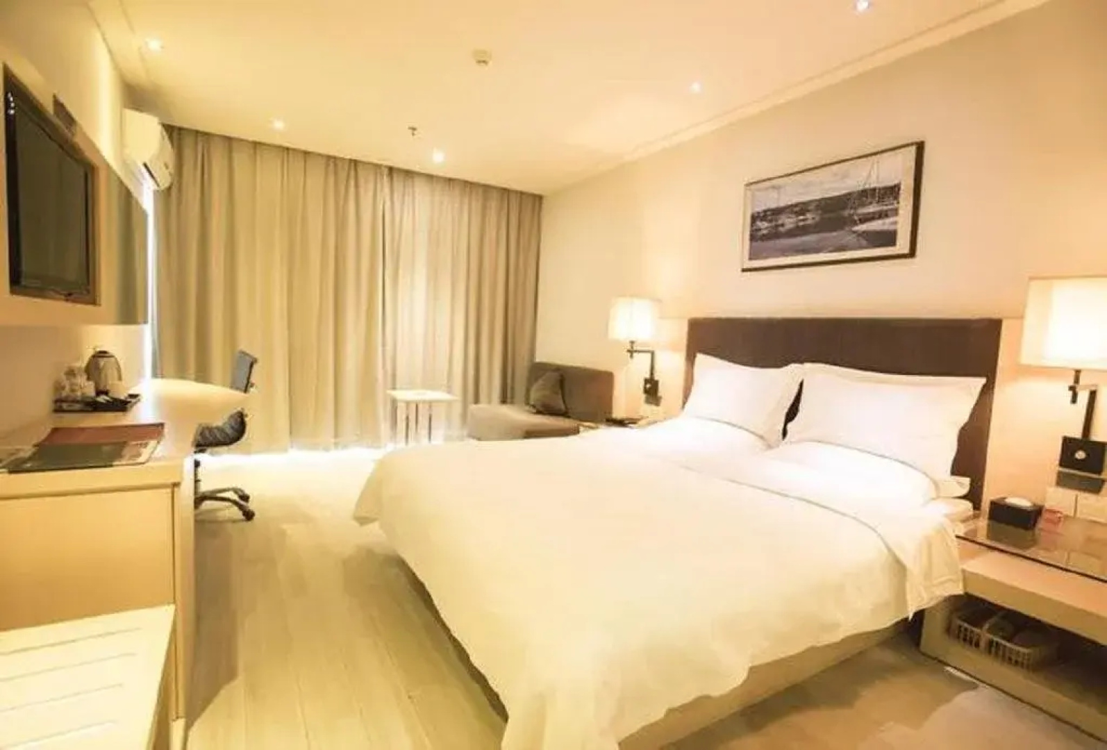 Yasite Hotel