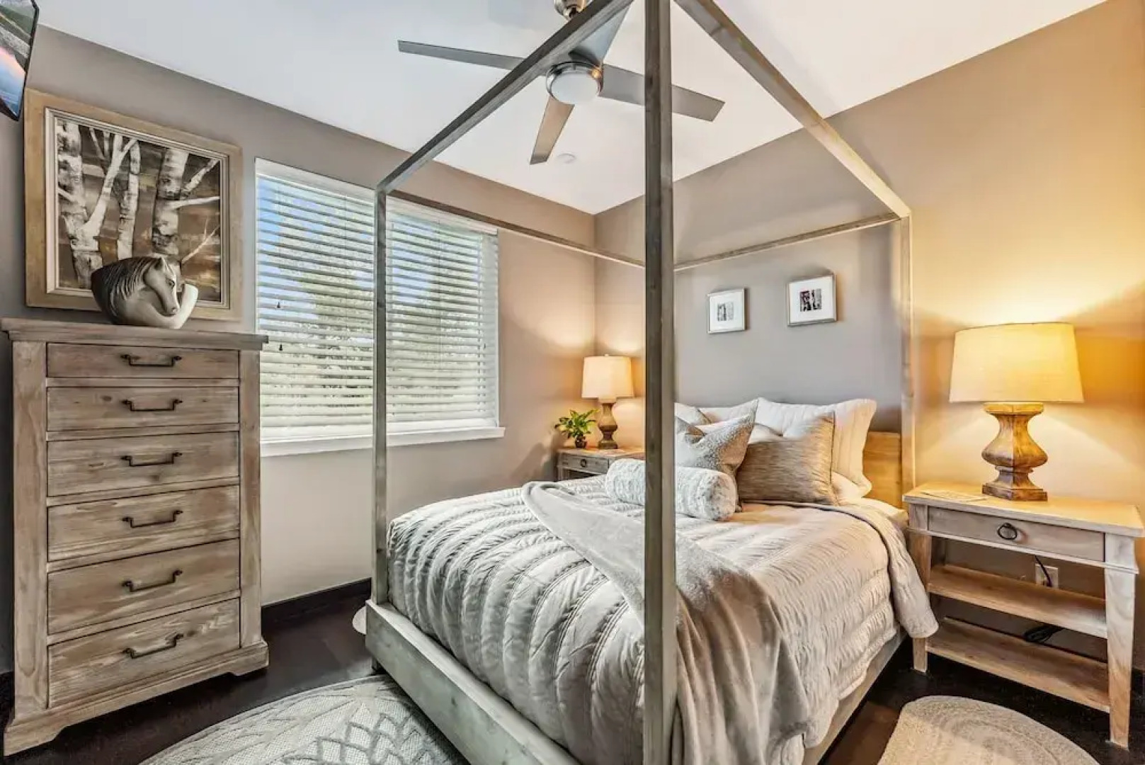 Treehouse 1br With Hot Tub 1 Bedroom Home by RedAwning