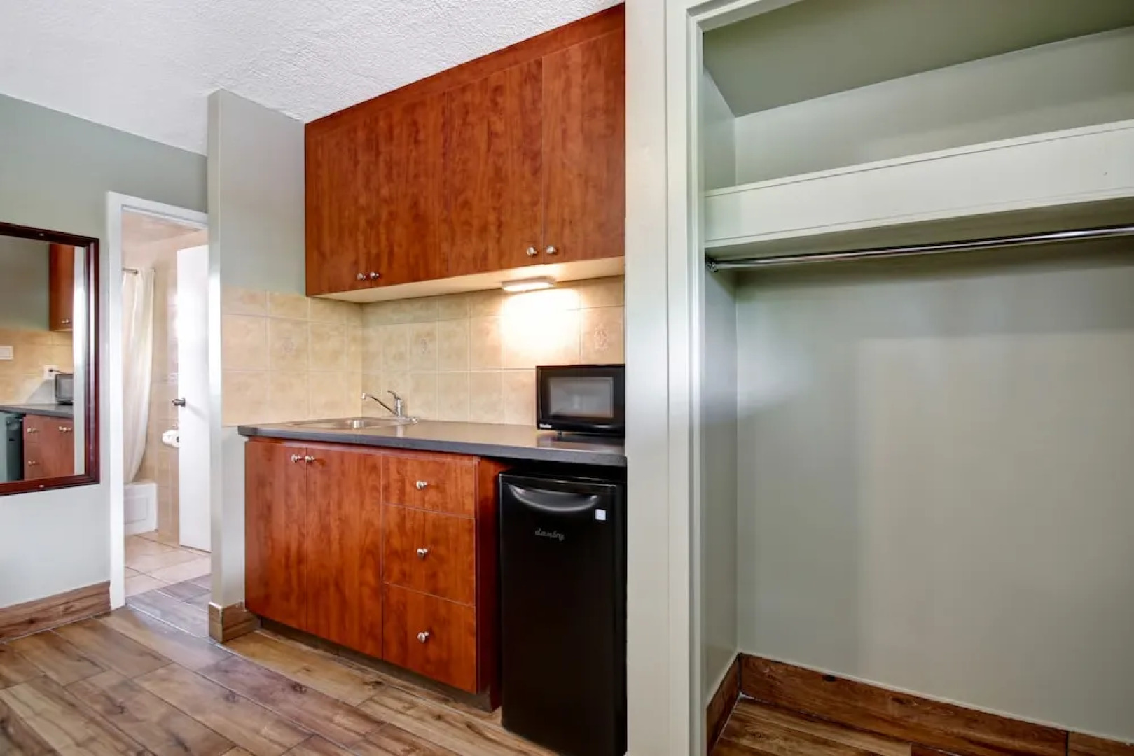 Canadas Best Value Inn-Burlington/Hamilton