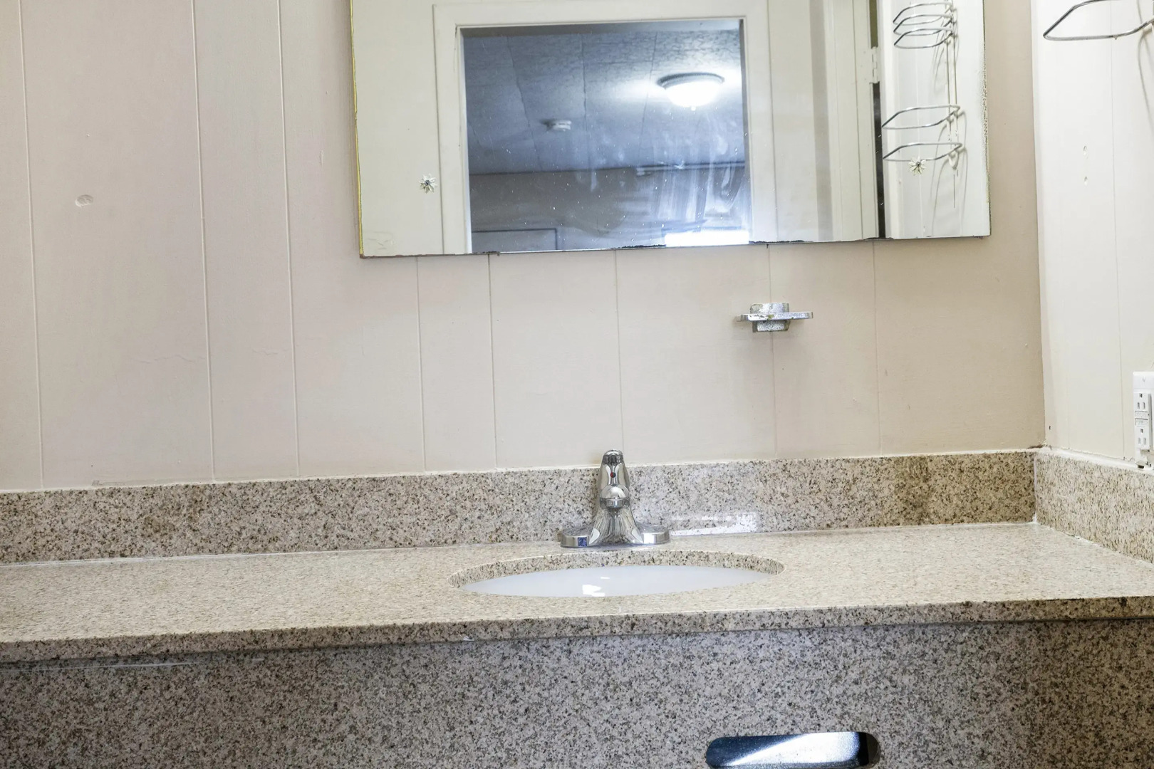 OYO Hotel Opp Al, Floral Hwy