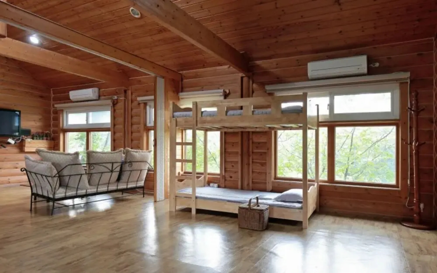 Yeongdeok Samsa Marin Village Pension