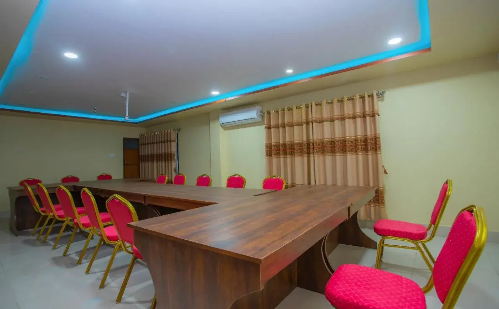 Hotel Utsav By OYO Rooms