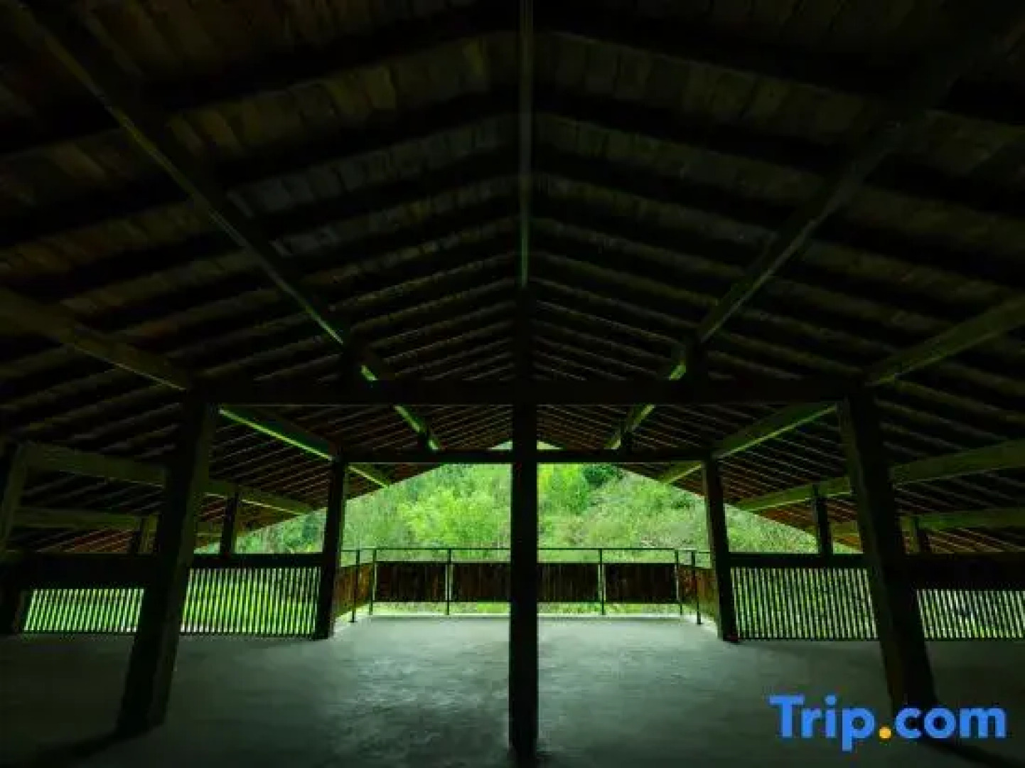 Yifangxi Hot Spring Hotel (Xianahei Branch, Wanfenglin Scenic Area)