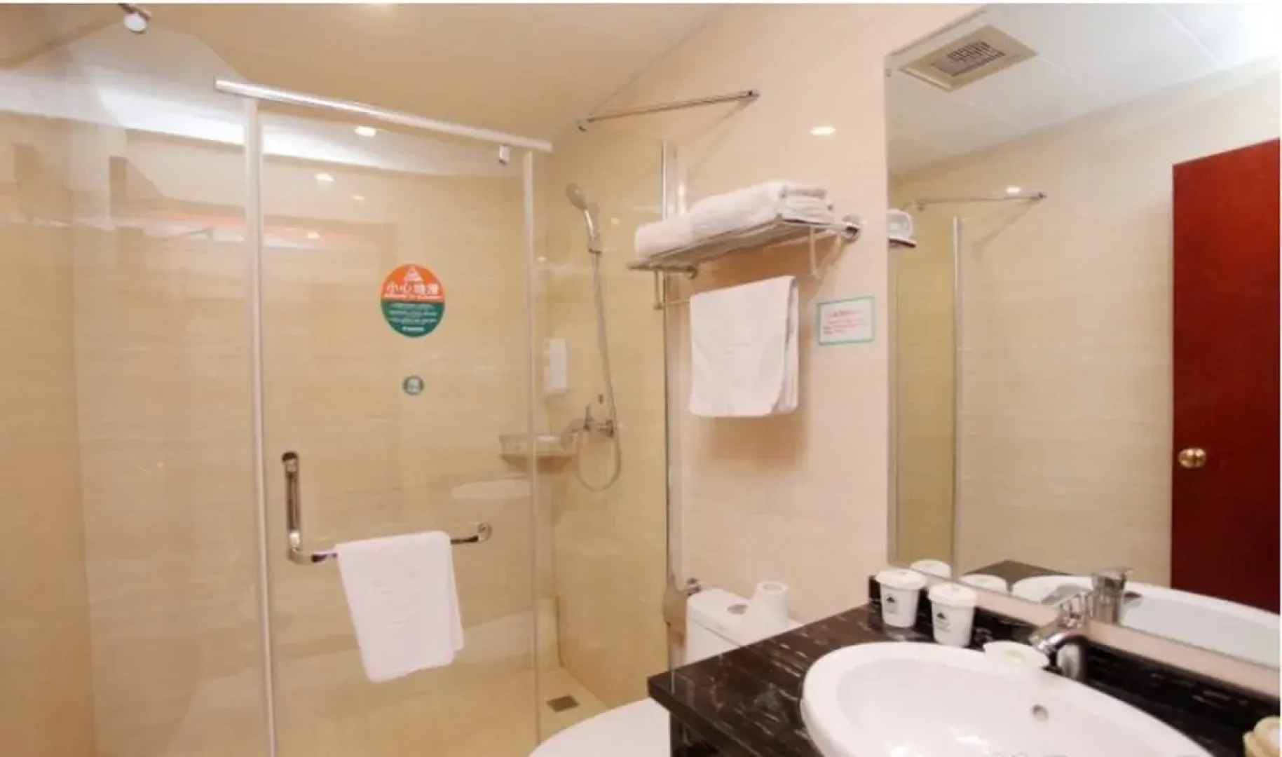 GreenTree Inn YanCheng XiangShui ChenJiaGang RenMin (E) Road HuangHai Road Business Hotel