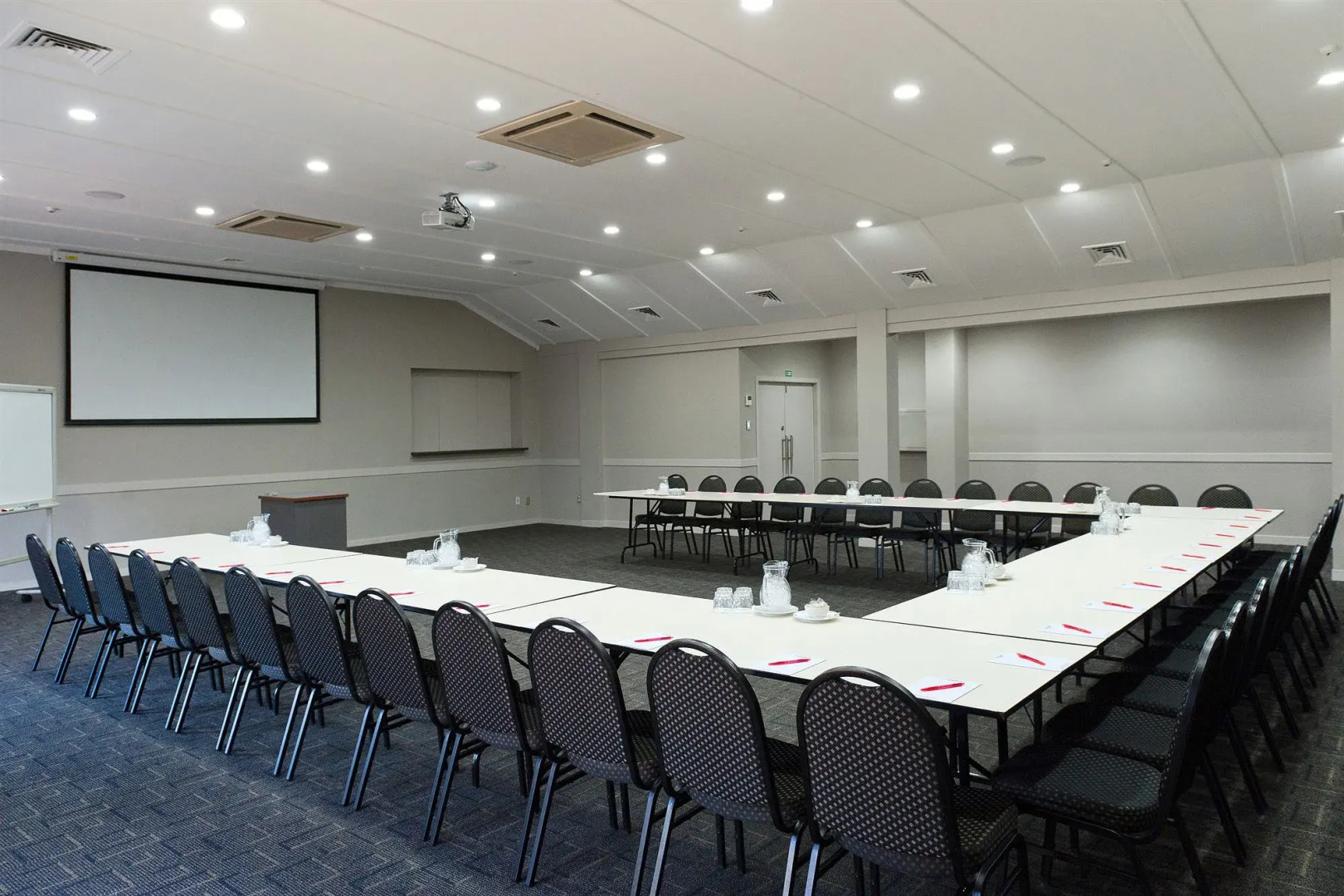 Suncourt Hotel & Conference Centre