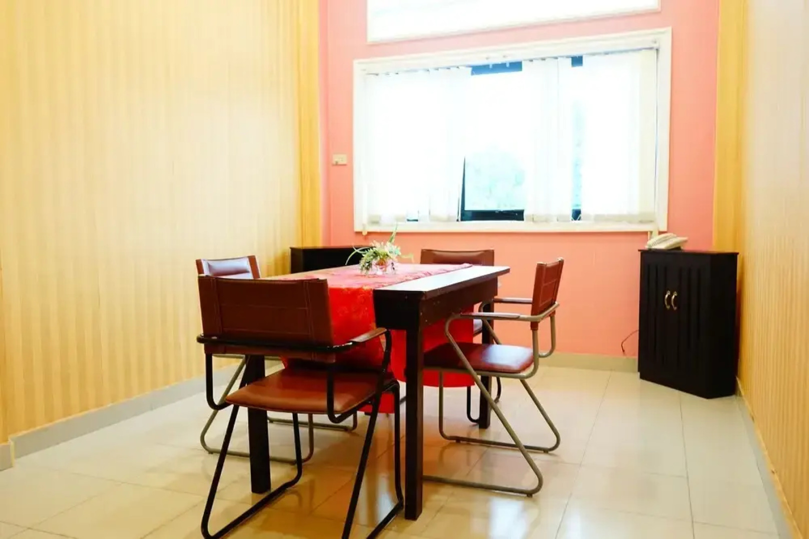 OYO 843 Pasadena Hotel