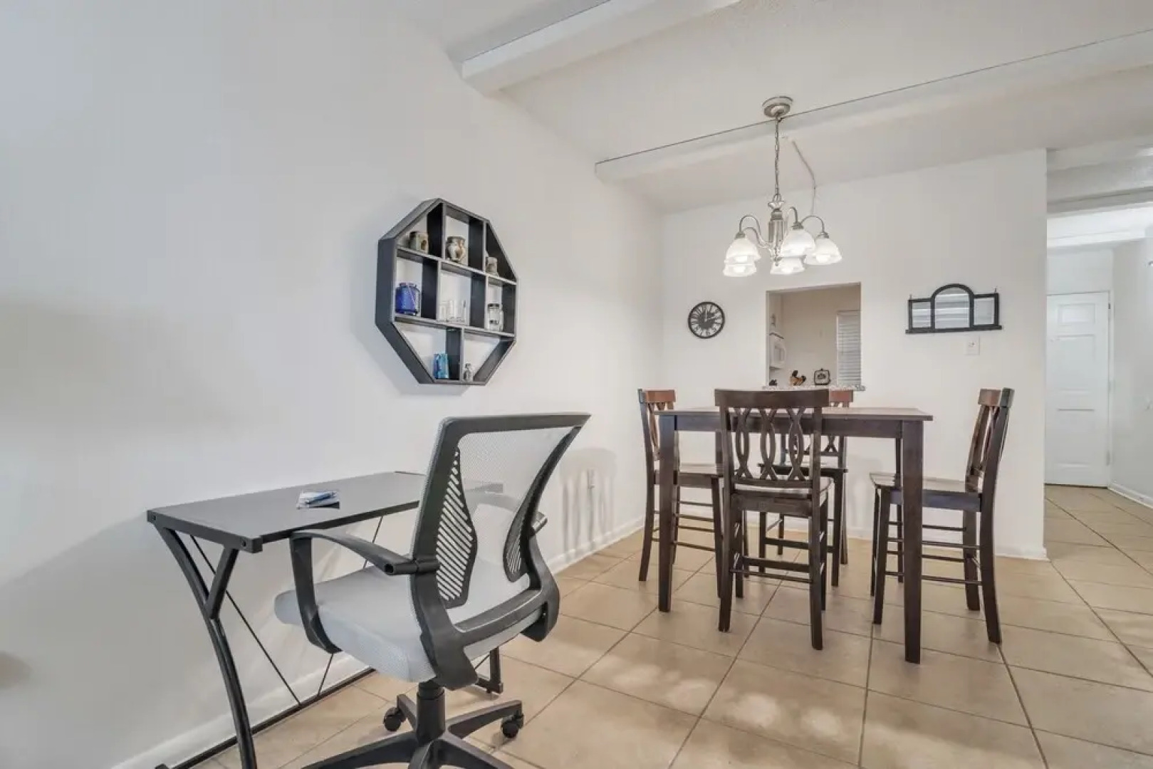 Charming 1br Apt In Eustis! 1 Bedroom Apts by RedAwning