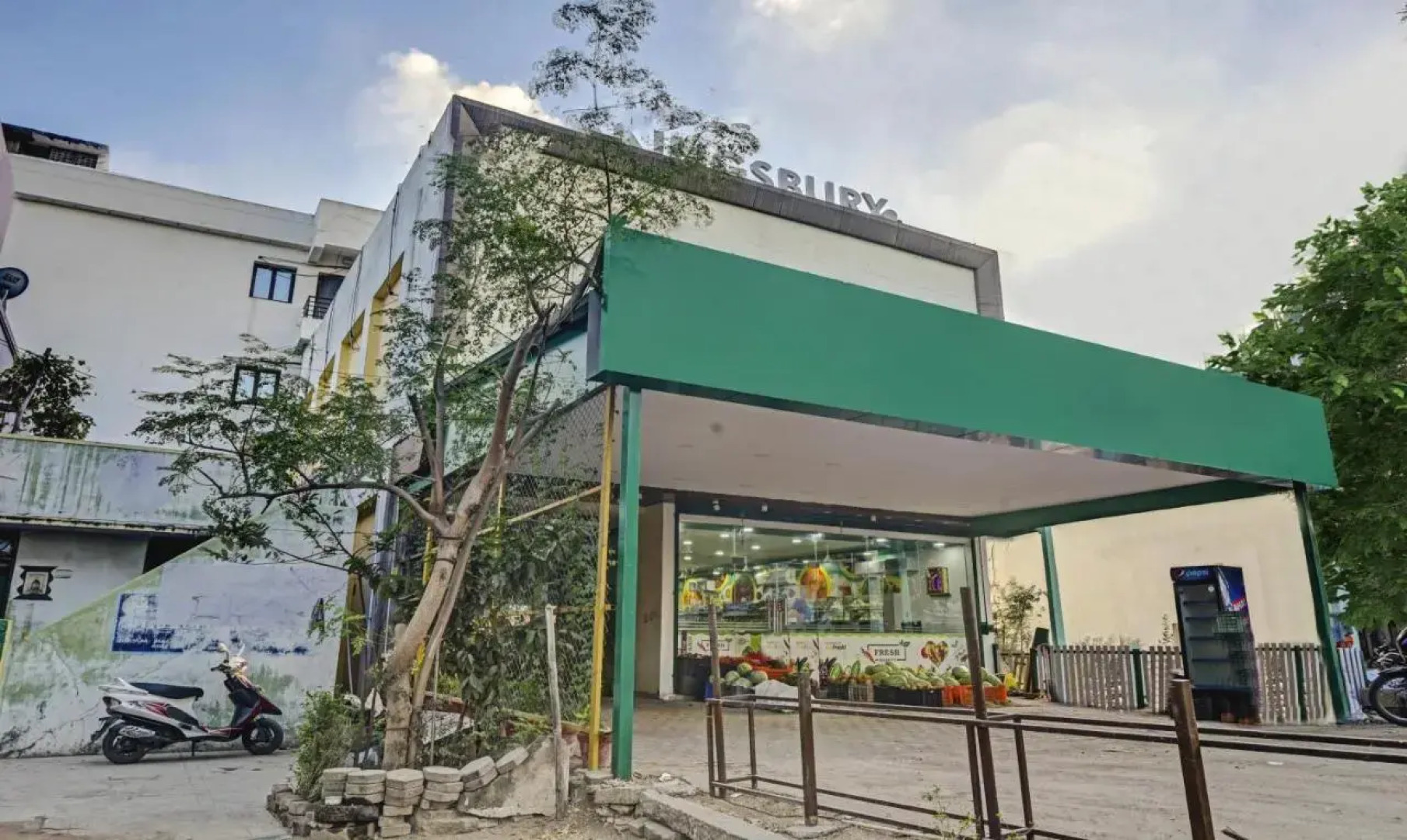 Treebo Kingsbury Fiesta Vellore