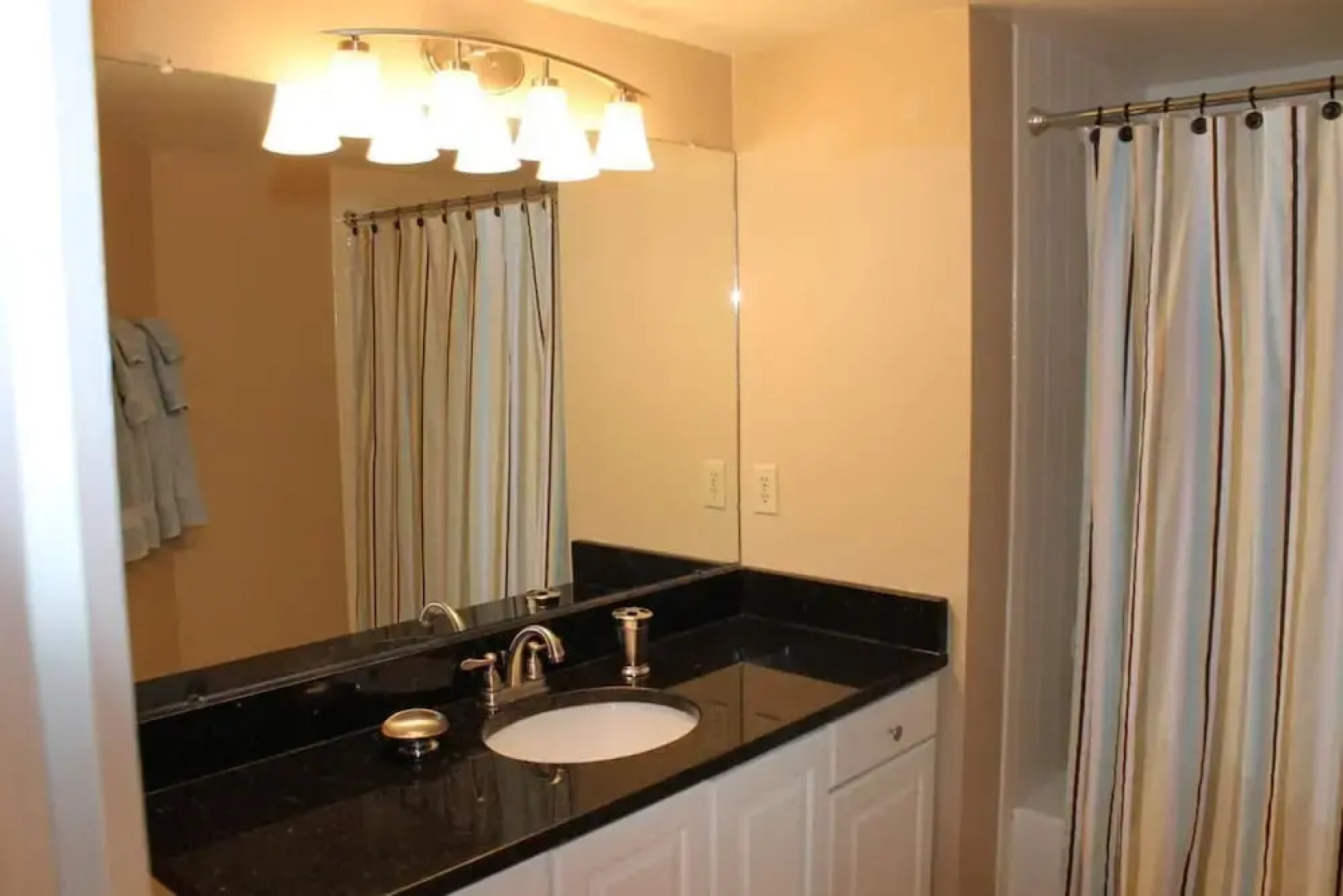 Beach Palms 102 Apartment