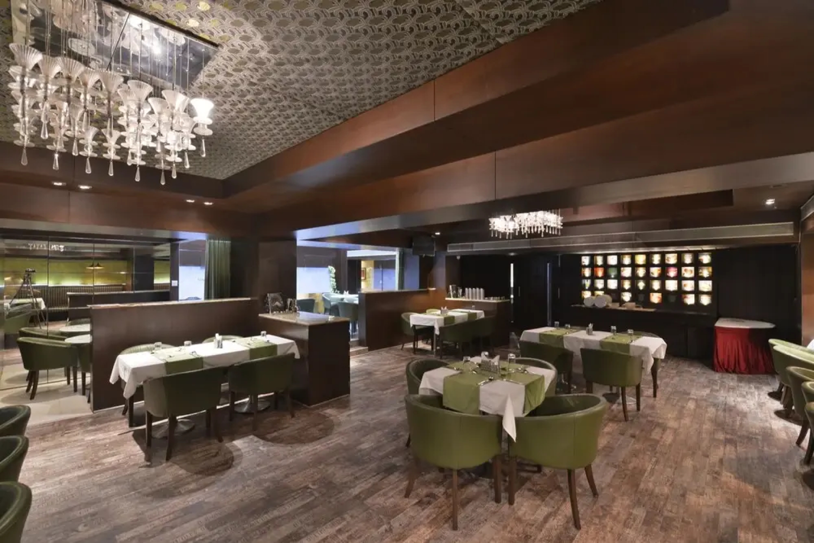 Hotel The Golden Oak Central by Citrus Prime