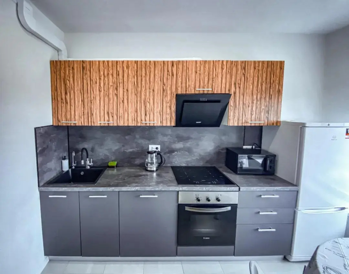 Sunny Days On The Street Of The Pilot Laryushin 10