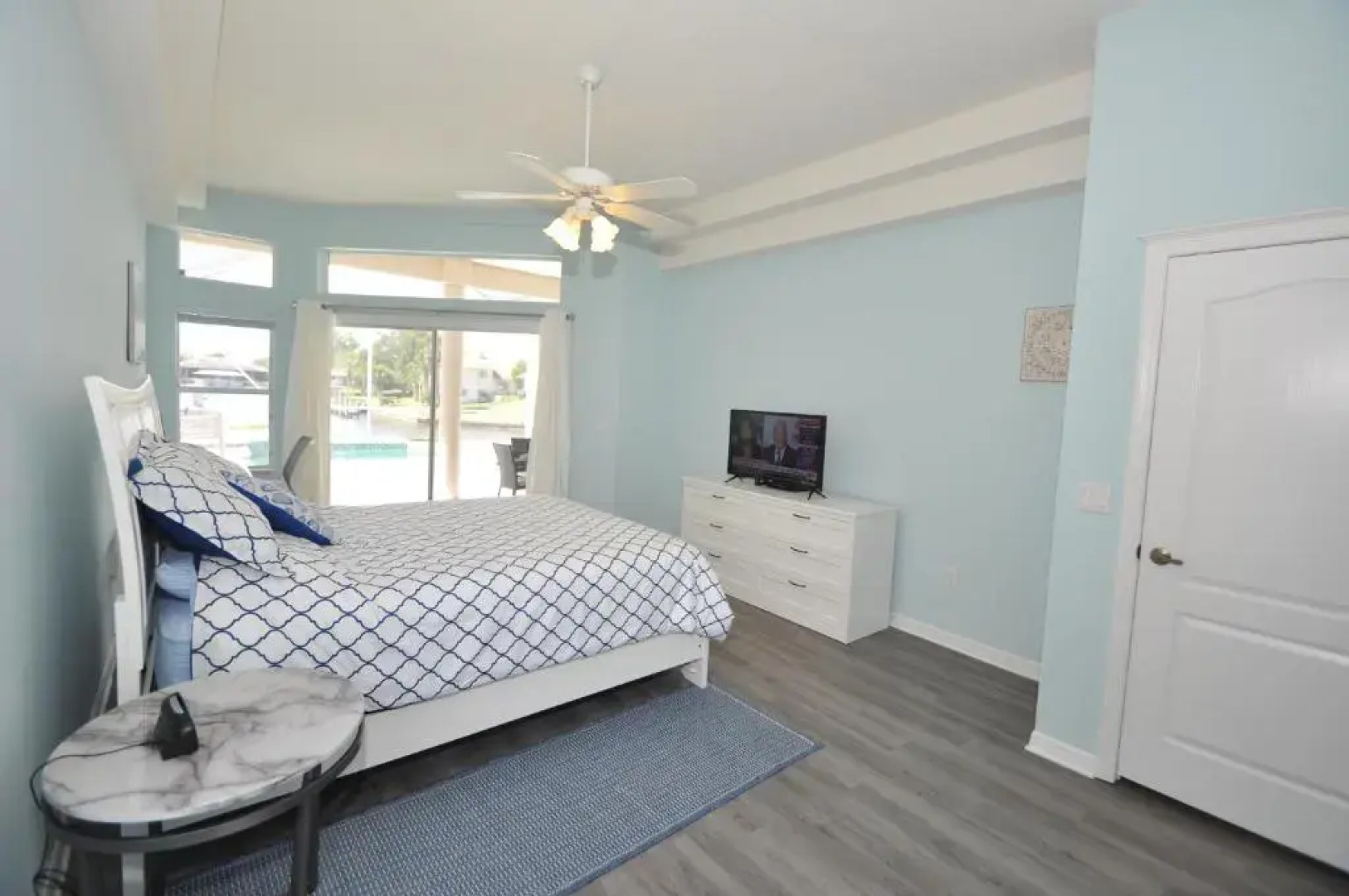 Sunset Bay Beautiful Pool Home - Bring Your Boat or Jet Ski - Canal with Dock- Sleeps 10 - 4 BD