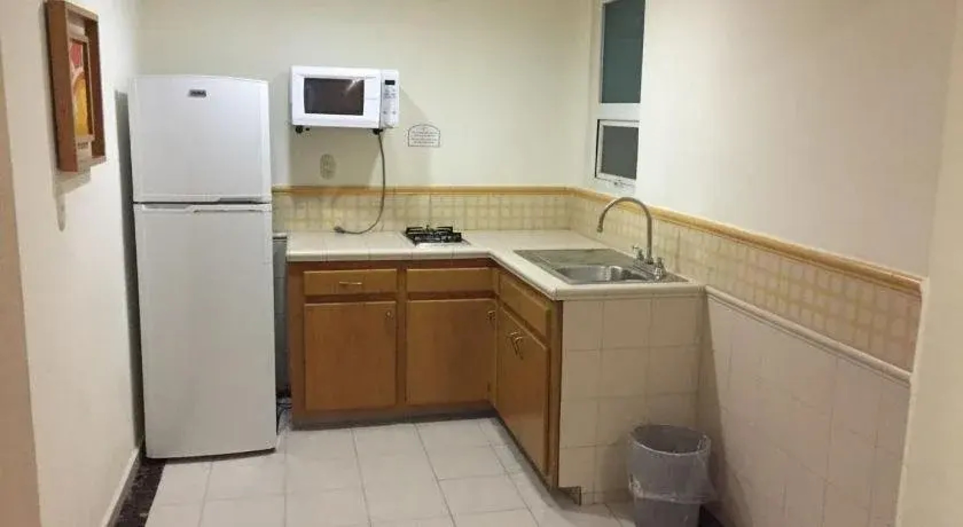 Angeles Suites Hotel