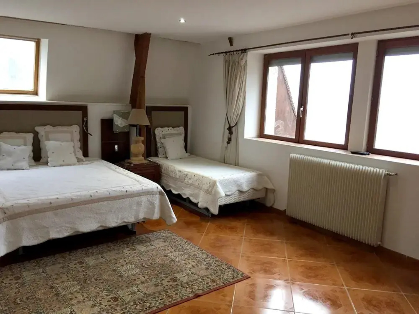 Mansion With 4 Bedrooms in Courtenay, With Wonderful Lake View, Enclos