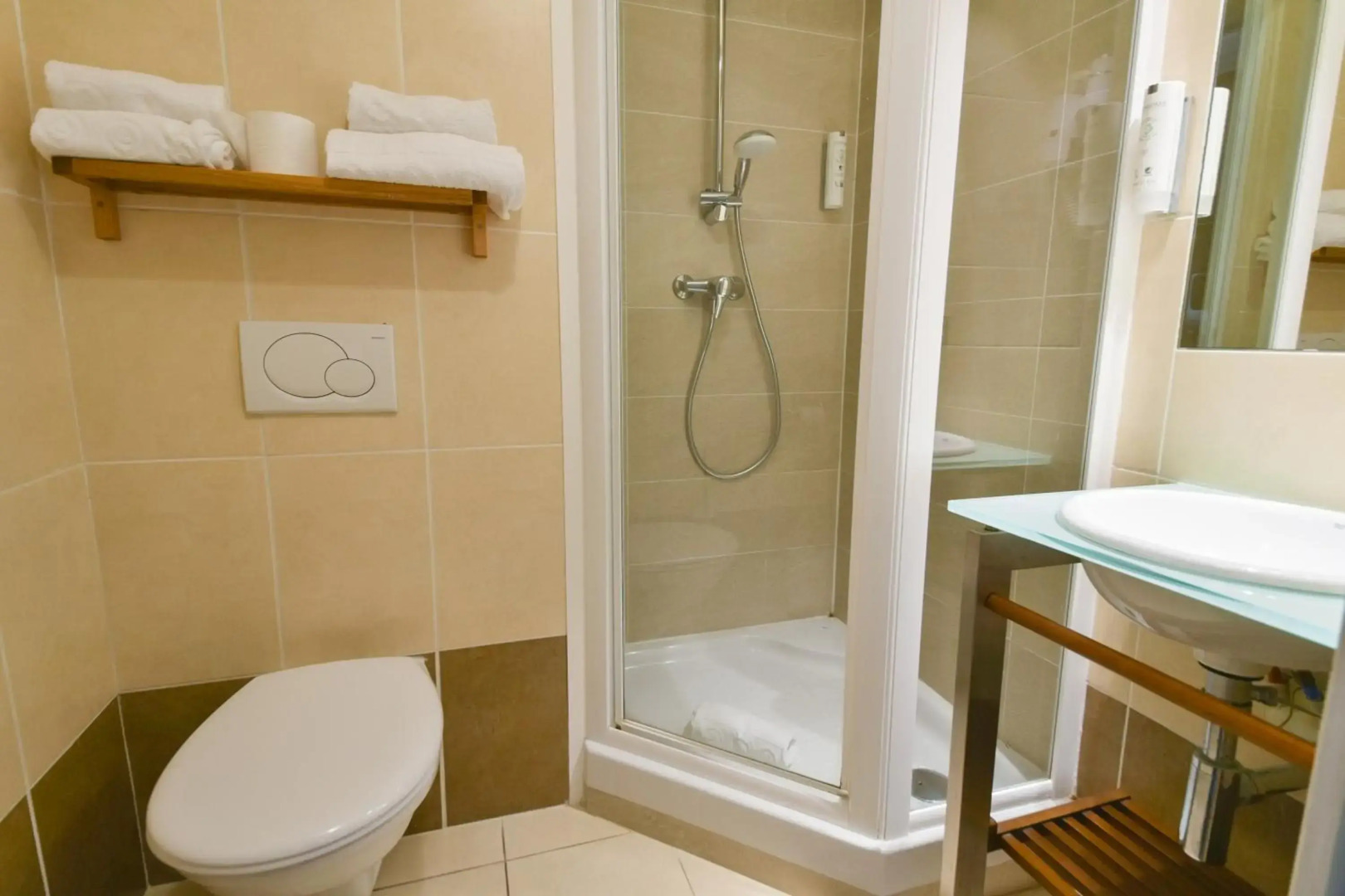 Hôtel Akena Crepy en Valois