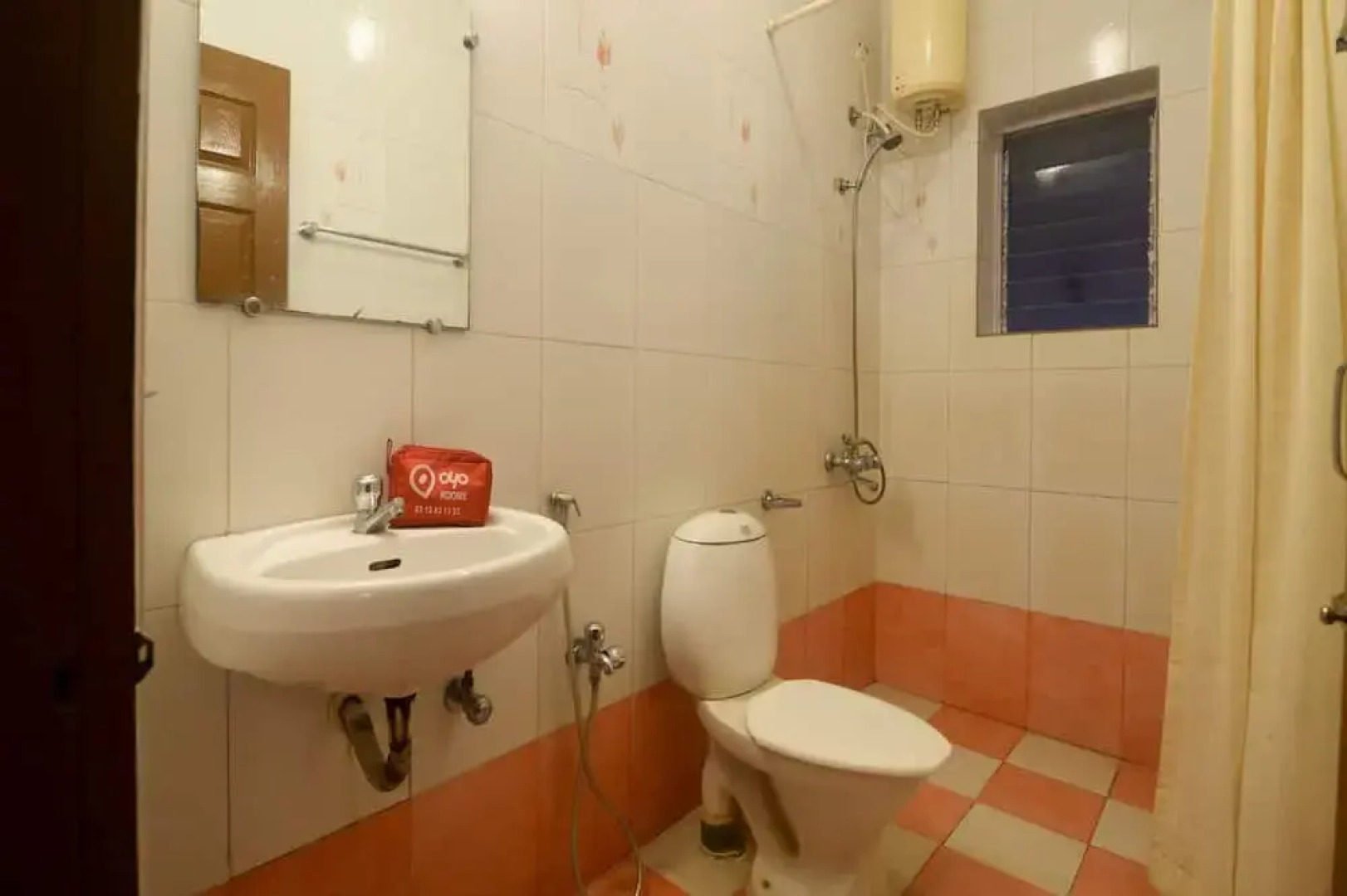 OYO 28641 Vijaya Deepa Guest House