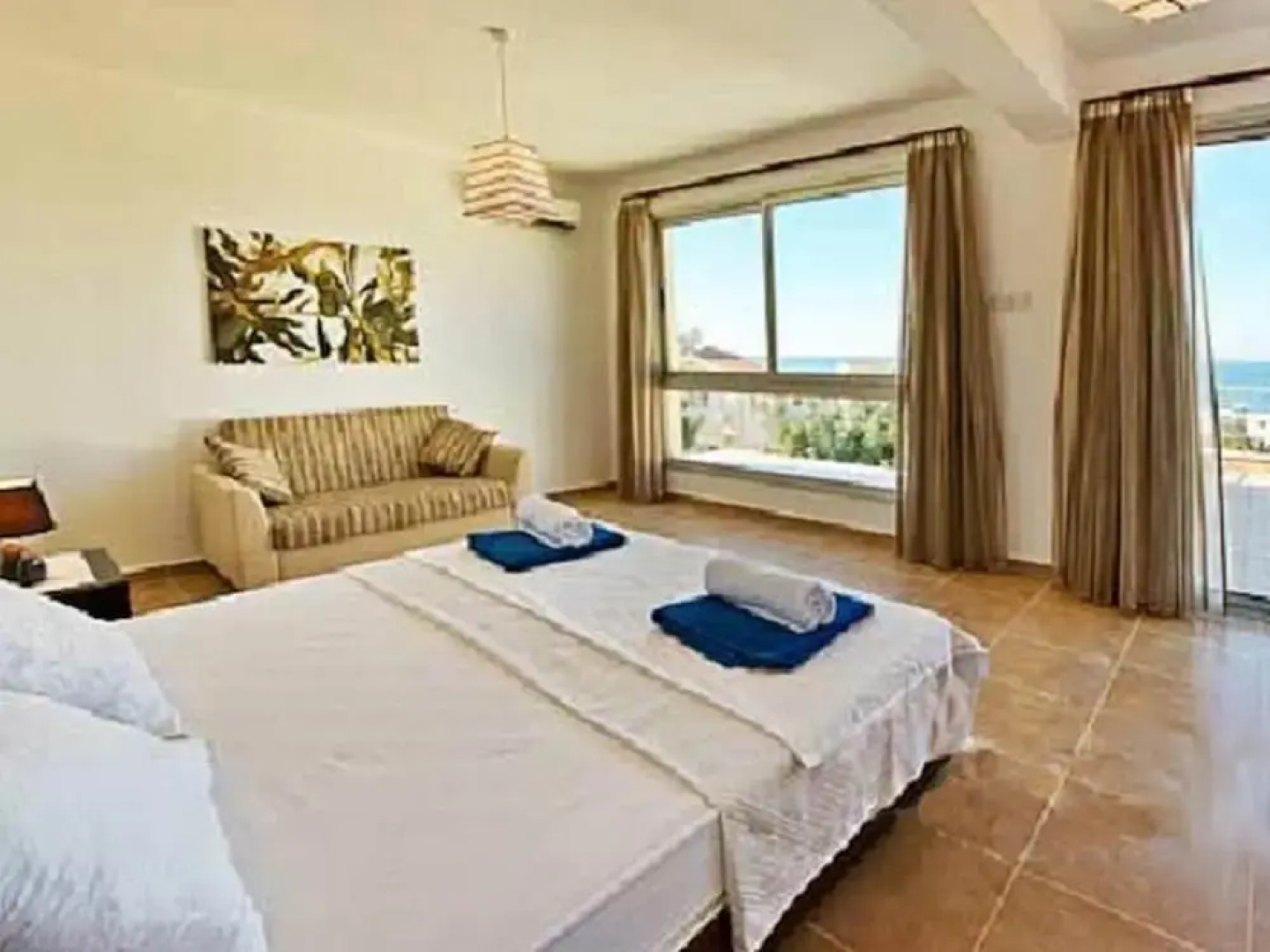 Sunny Villa, a Perfect Spacious Villa With Private Pool, Wifi & Ac in all Rooms
