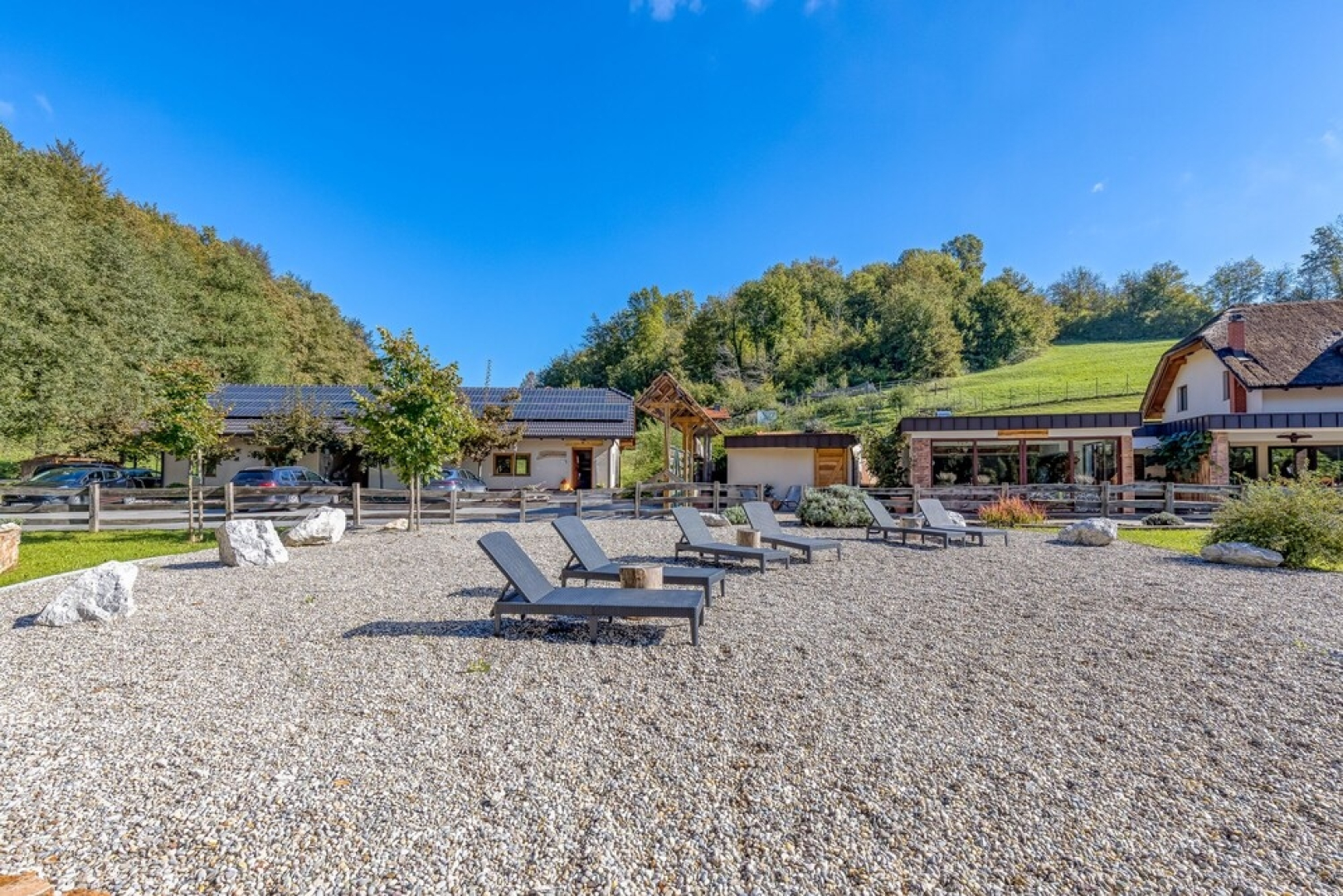 Pool Suite Flaxseed Private Sauna