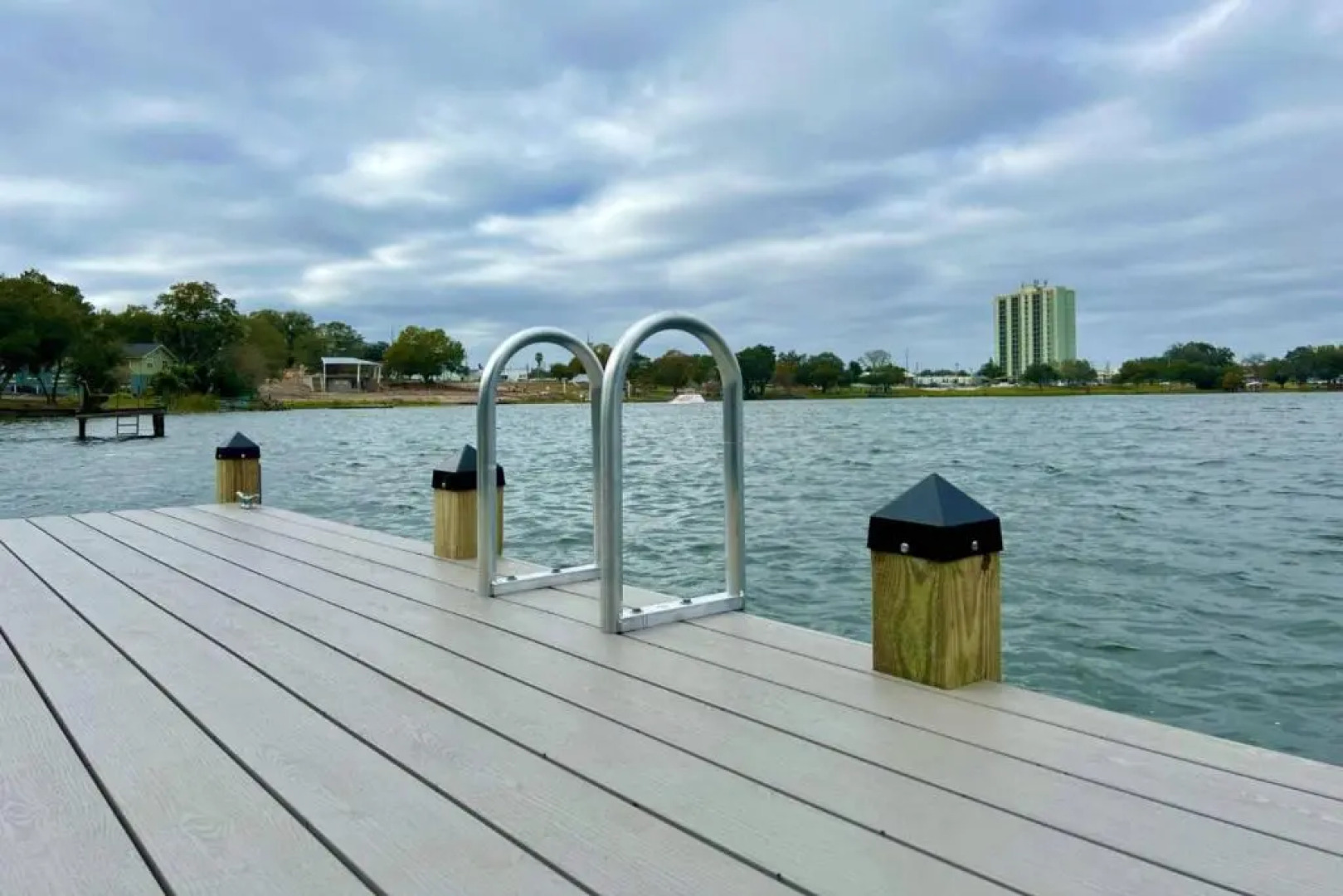 Lake Silver Retreat lll