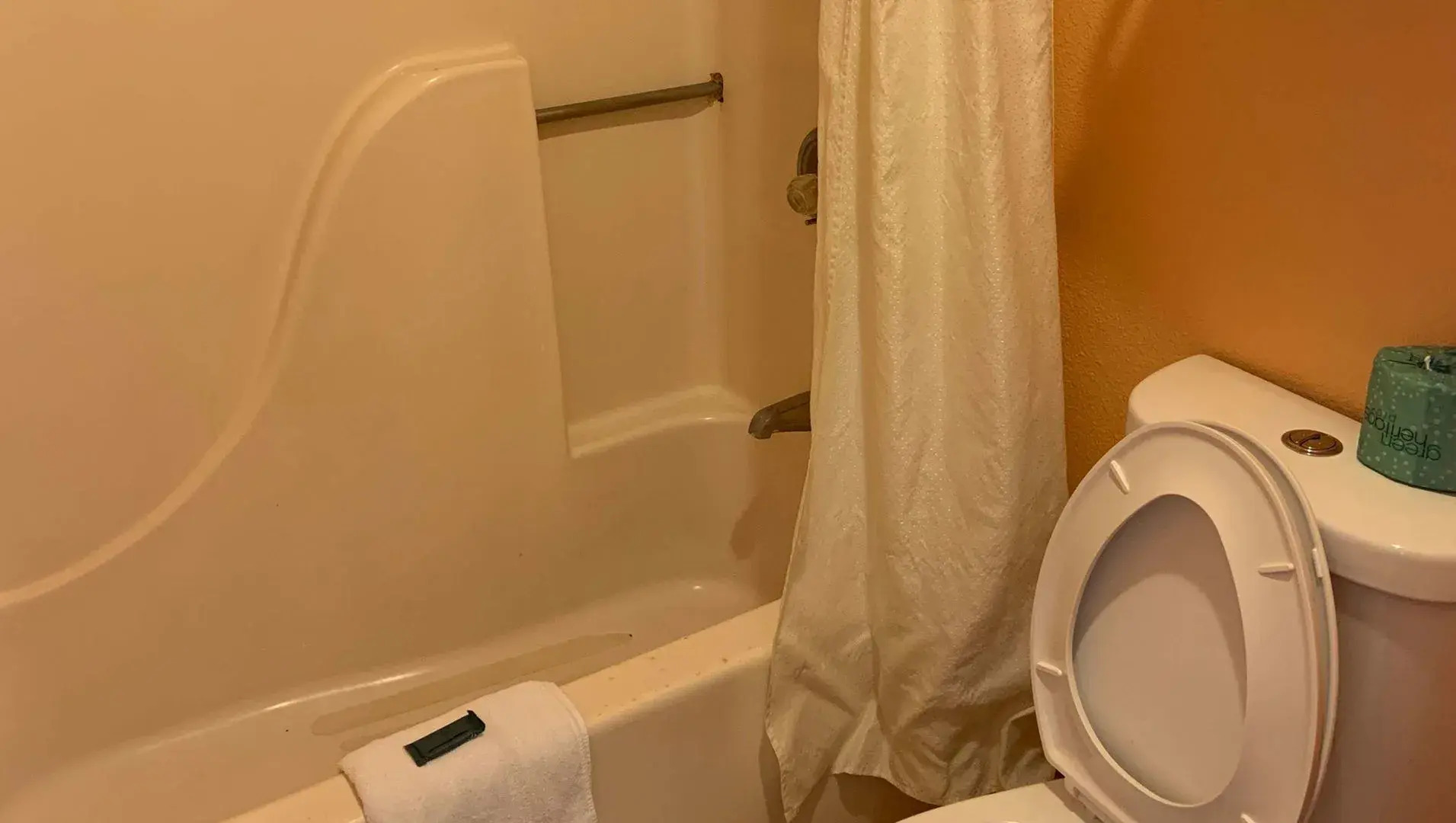 Luxury Inn & Suites Forrest City