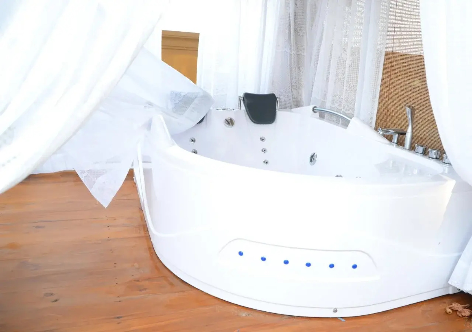 Hotel Cockpit Airport Reach