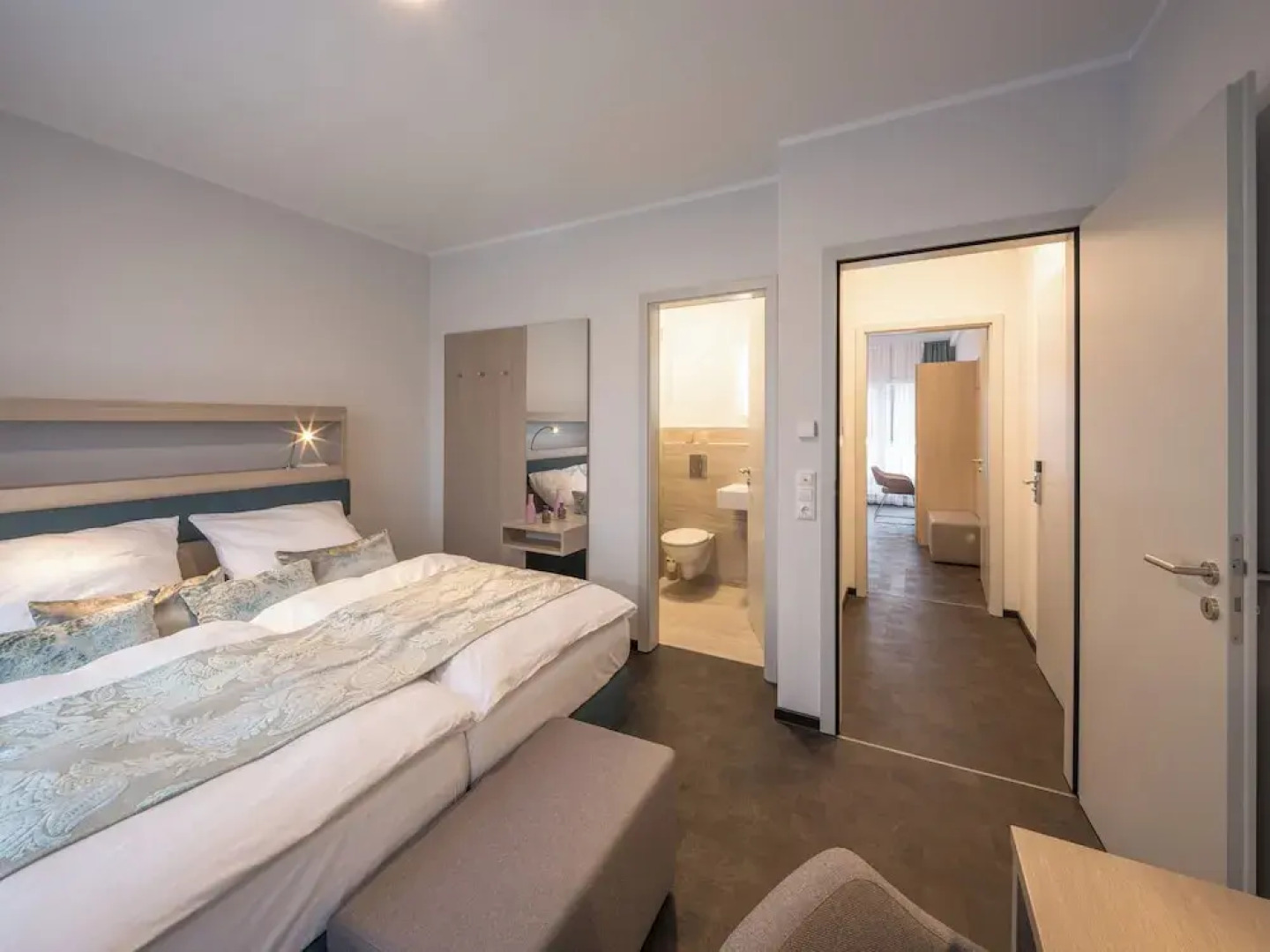 RS-Hotel smart & modern Hotel Apartments