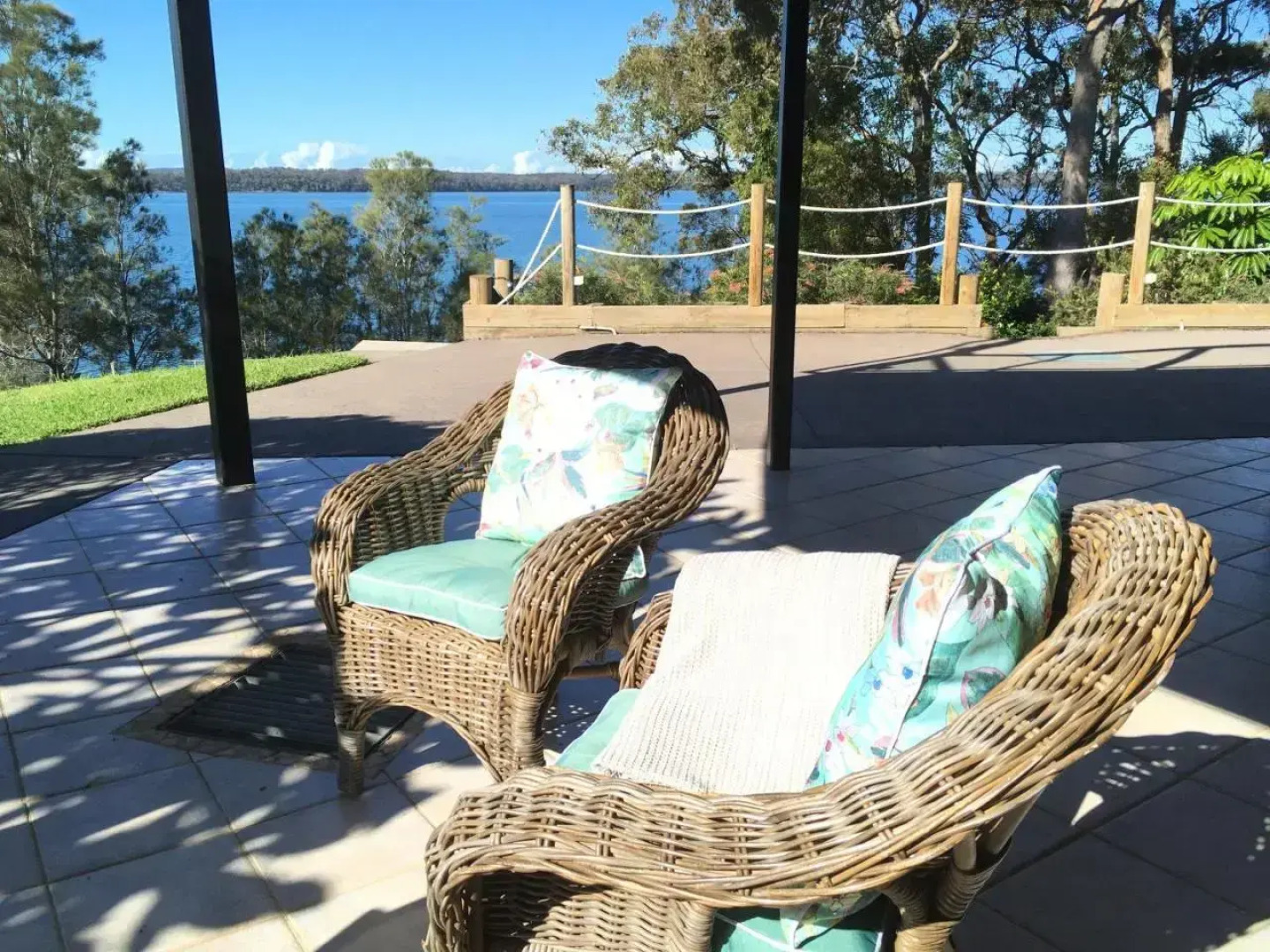 SilverWaters Waterfront Accommodation