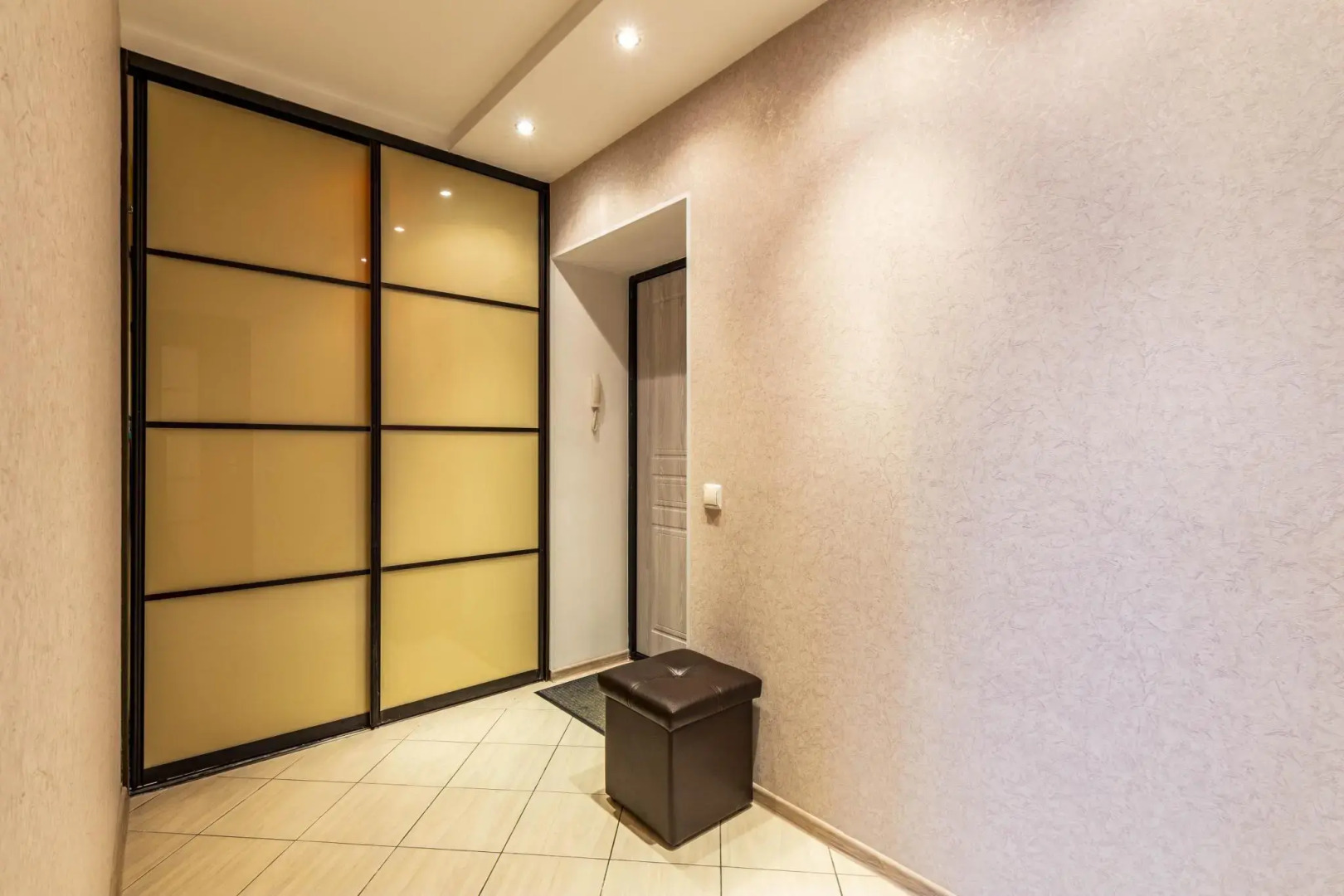 Уральское Гостеприимство на улице Уральских Рабочих